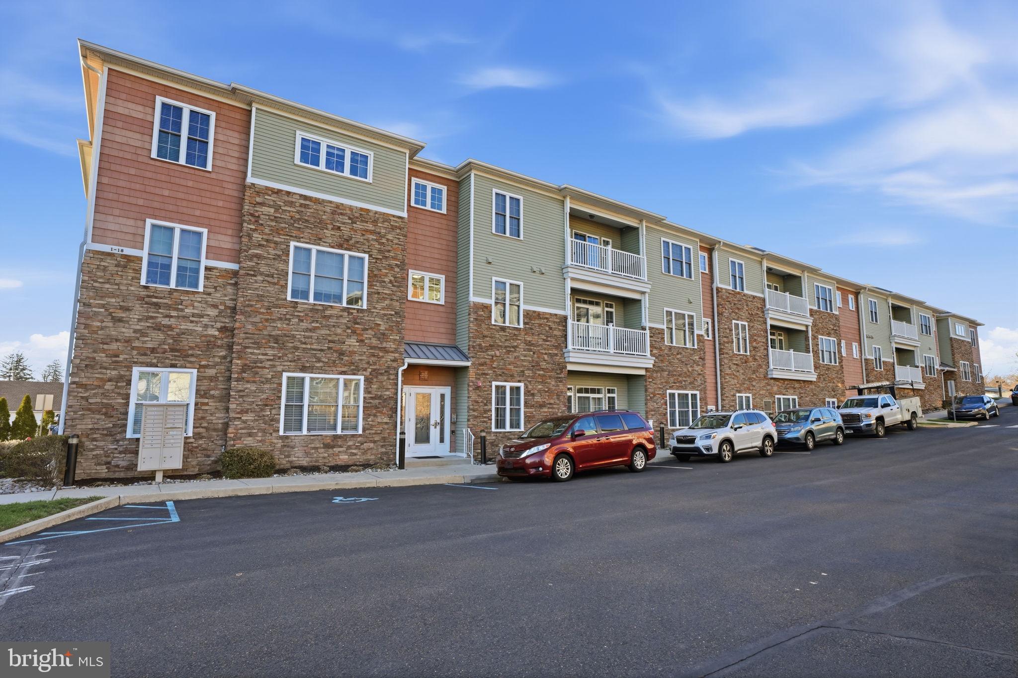 UPPER SOUTHAMPTON - Residential