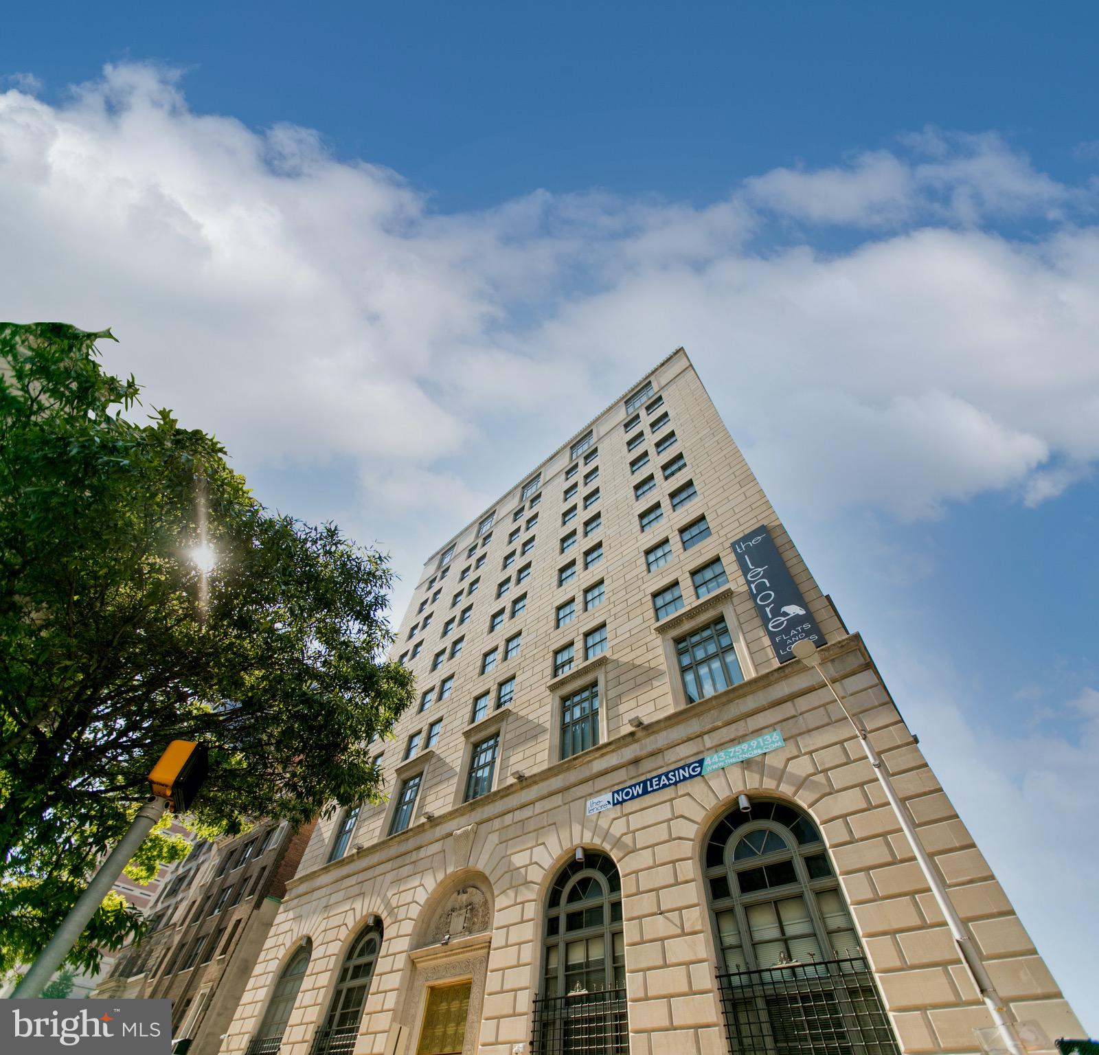DOWNTOWN - Residential Lease
