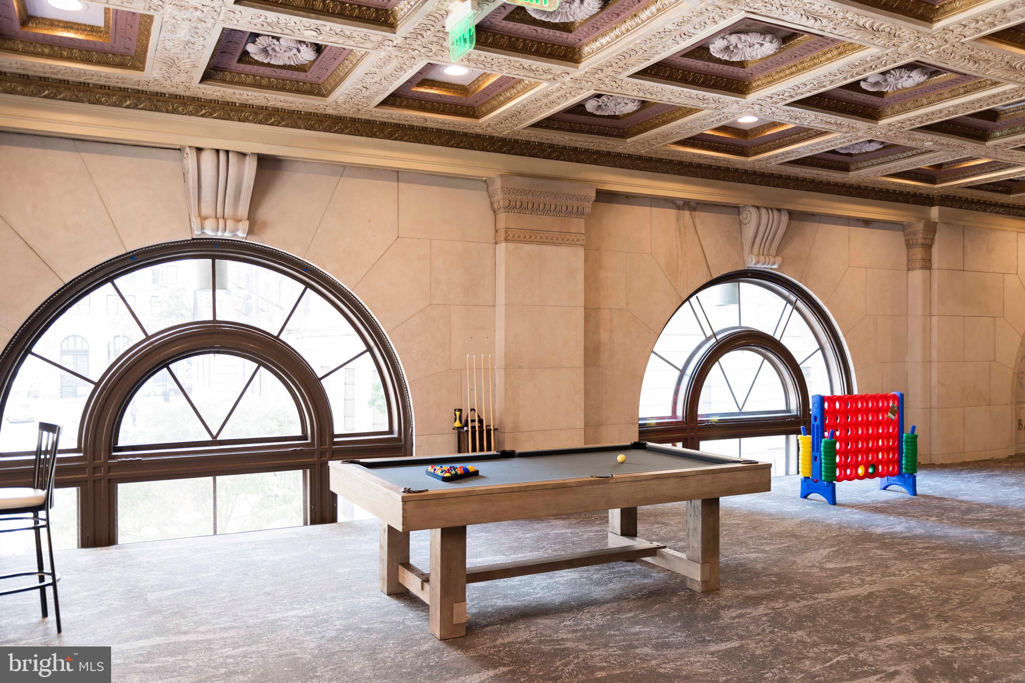 DOWNTOWN - Residential Lease