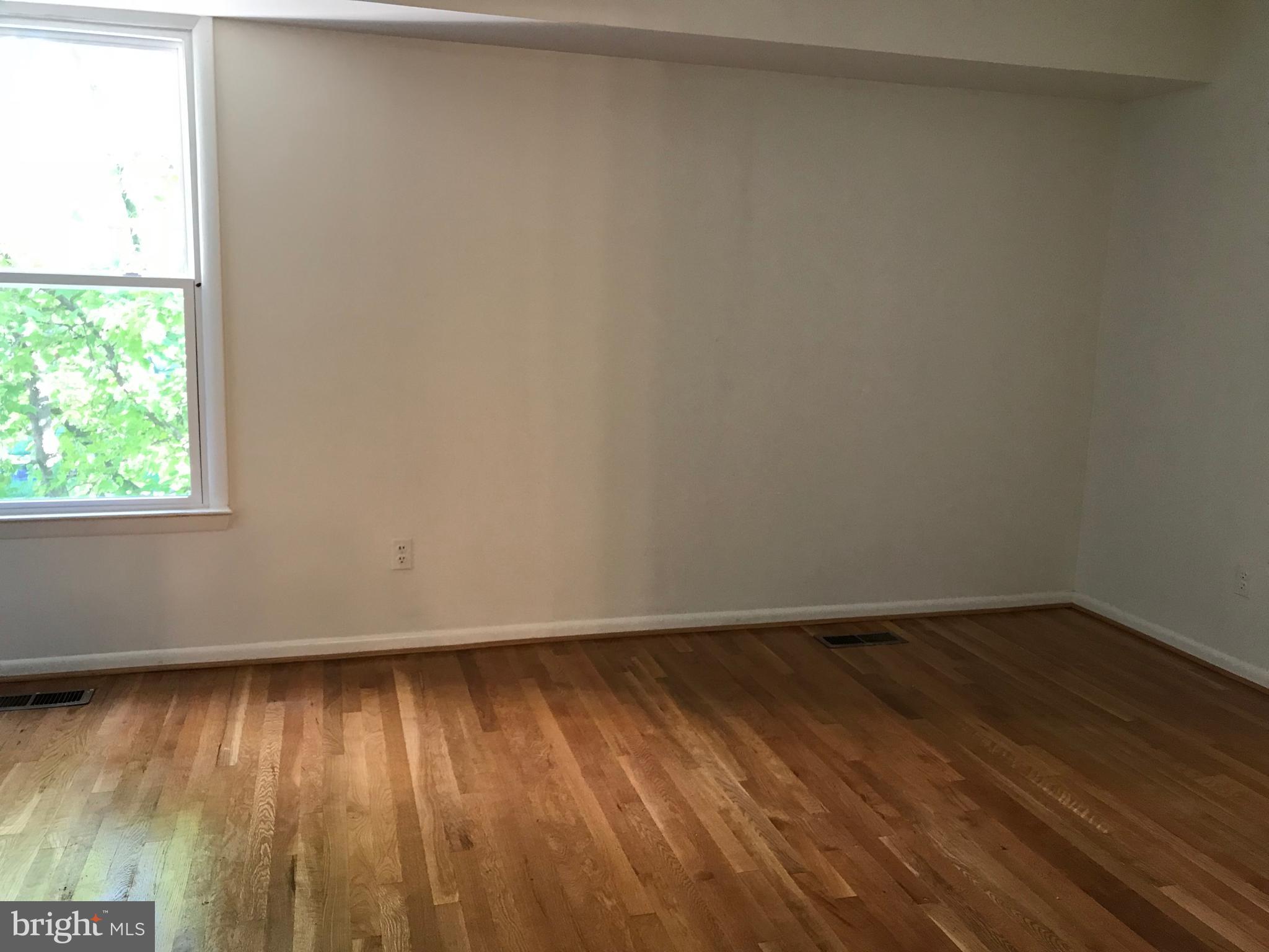 CANTERBURY RIDING - Residential Lease