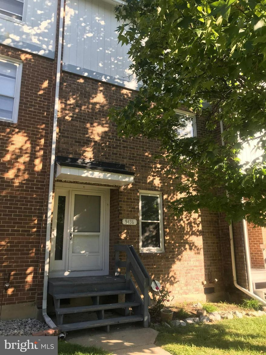 Beautiful multi level townhouse in nice neighborhood of  Canterbury Riding.  Three large Bedrooms on separate levels gives everyone enough privacy,  2.5 Bath, new fenced yard.   Fresh paint, Refinished wood flooring.  Updated heating pump, no more oil heating.  Convenient location, easy access to I-95, Rt-32.  Howard County schools.  Good credit only.