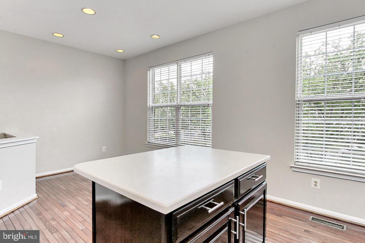 TOWNES AT CAMERON PARKE - Residential Lease