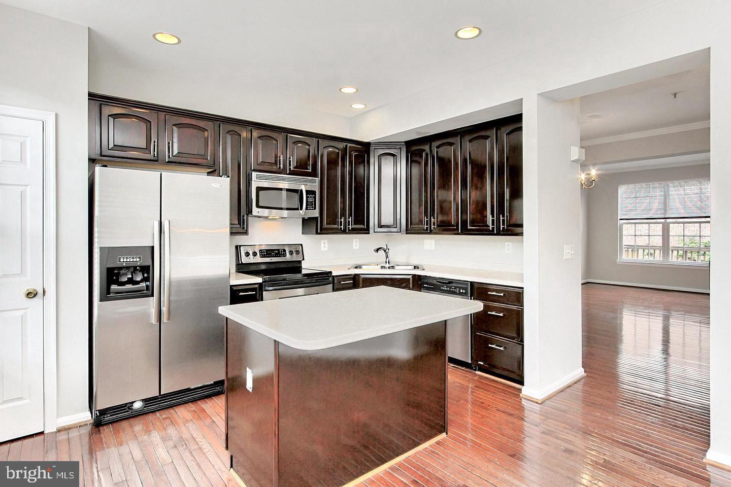 TOWNES AT CAMERON PARKE - Residential Lease