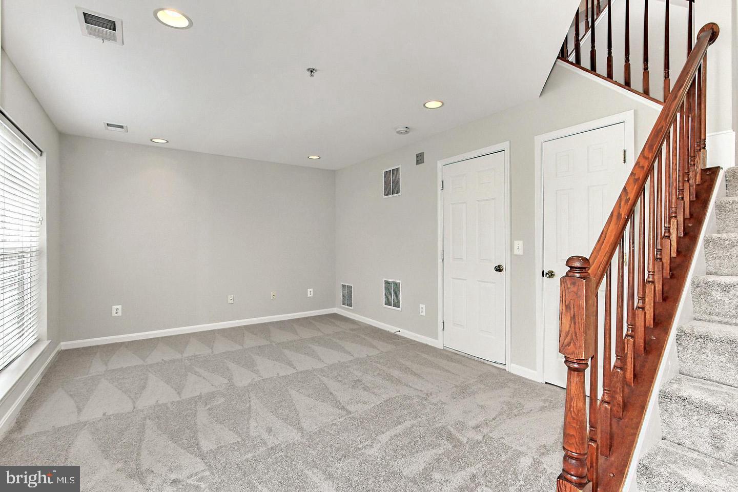 TOWNES AT CAMERON PARKE - Residential Lease