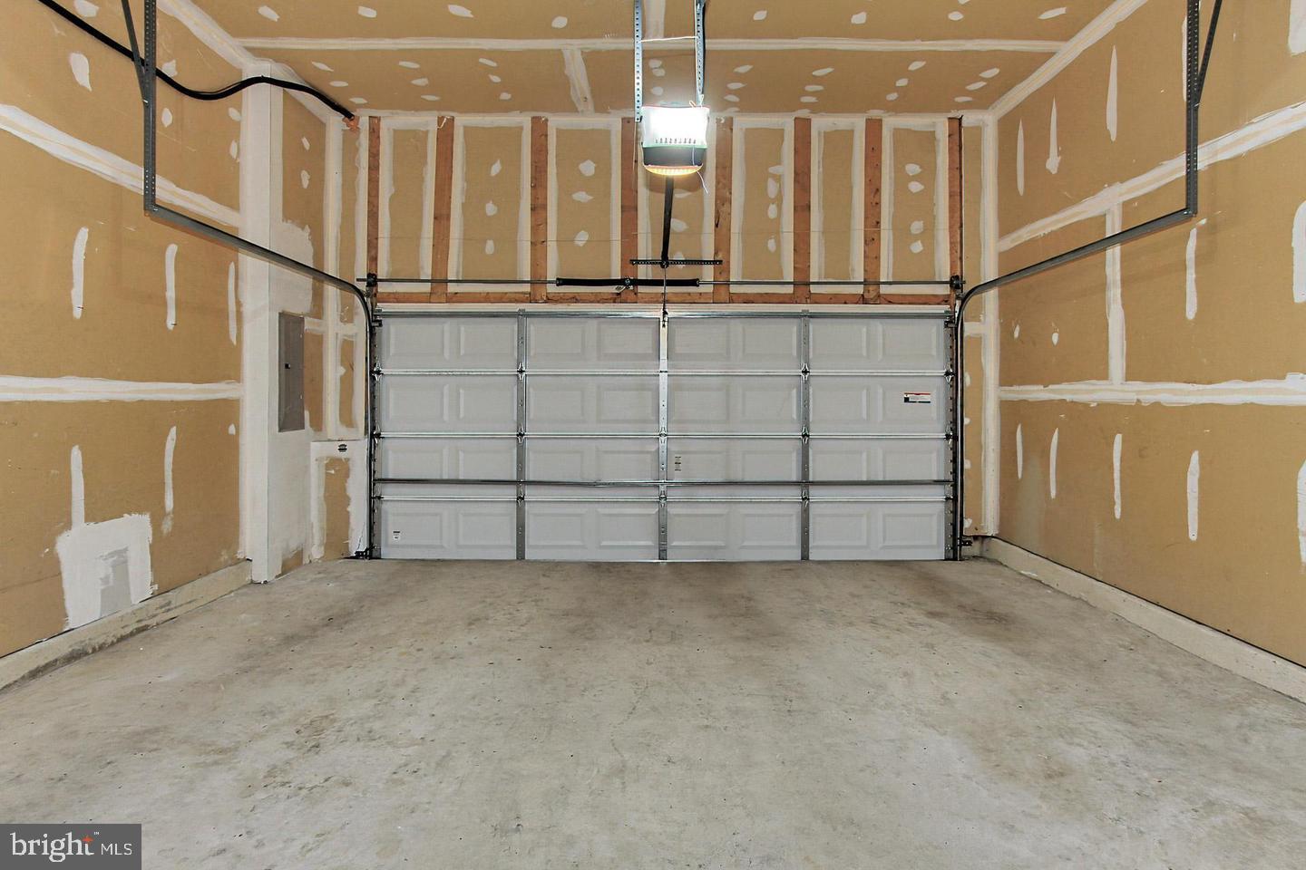 TOWNES AT CAMERON PARKE - Residential Lease