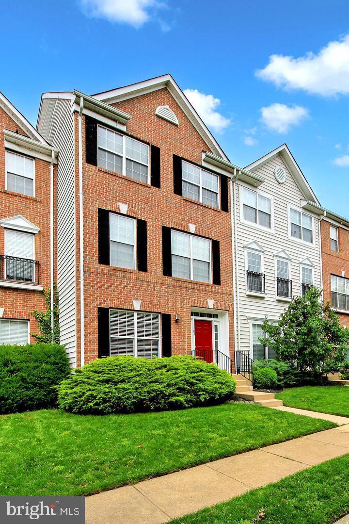 TOWNES AT CAMERON PARKE - Residential Lease