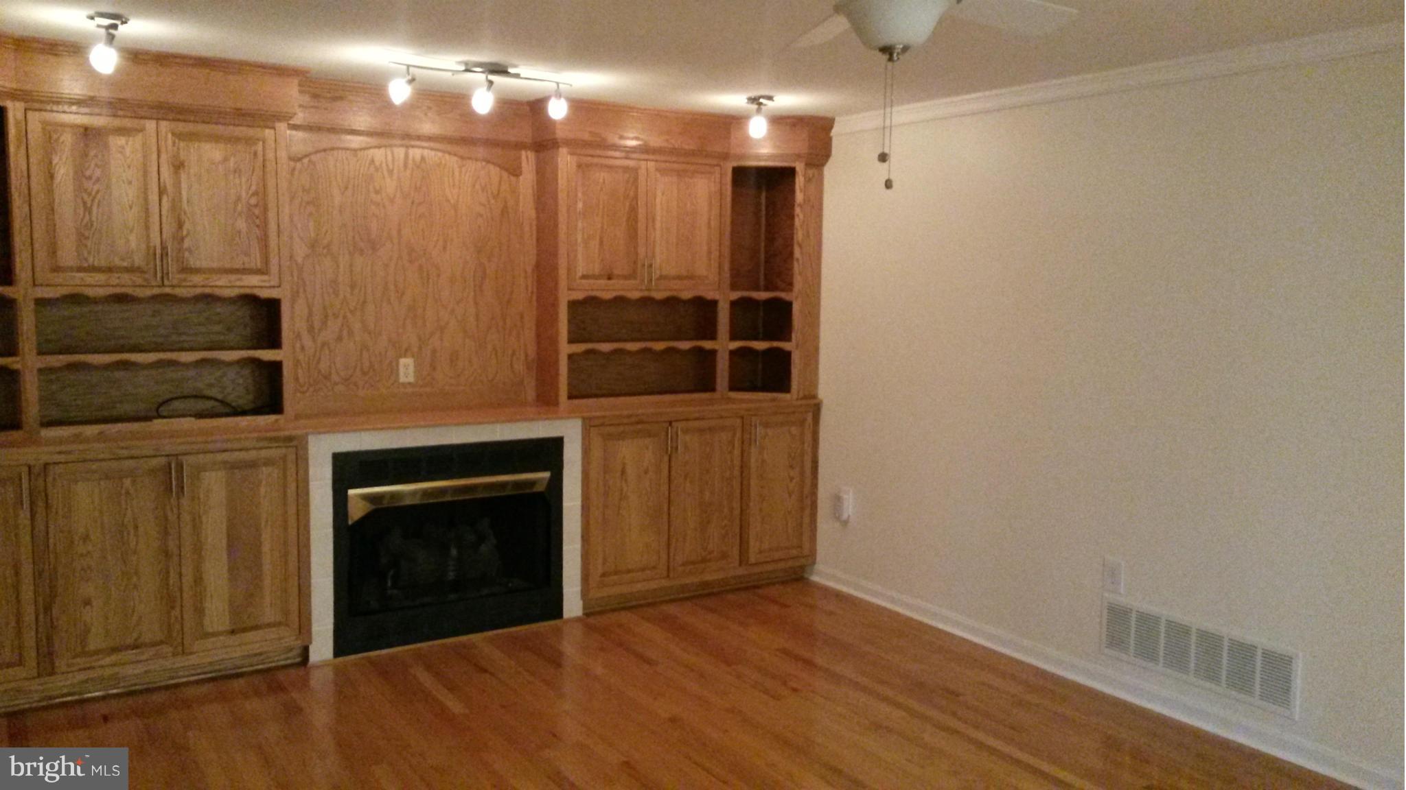 LAKEWOOD - Residential