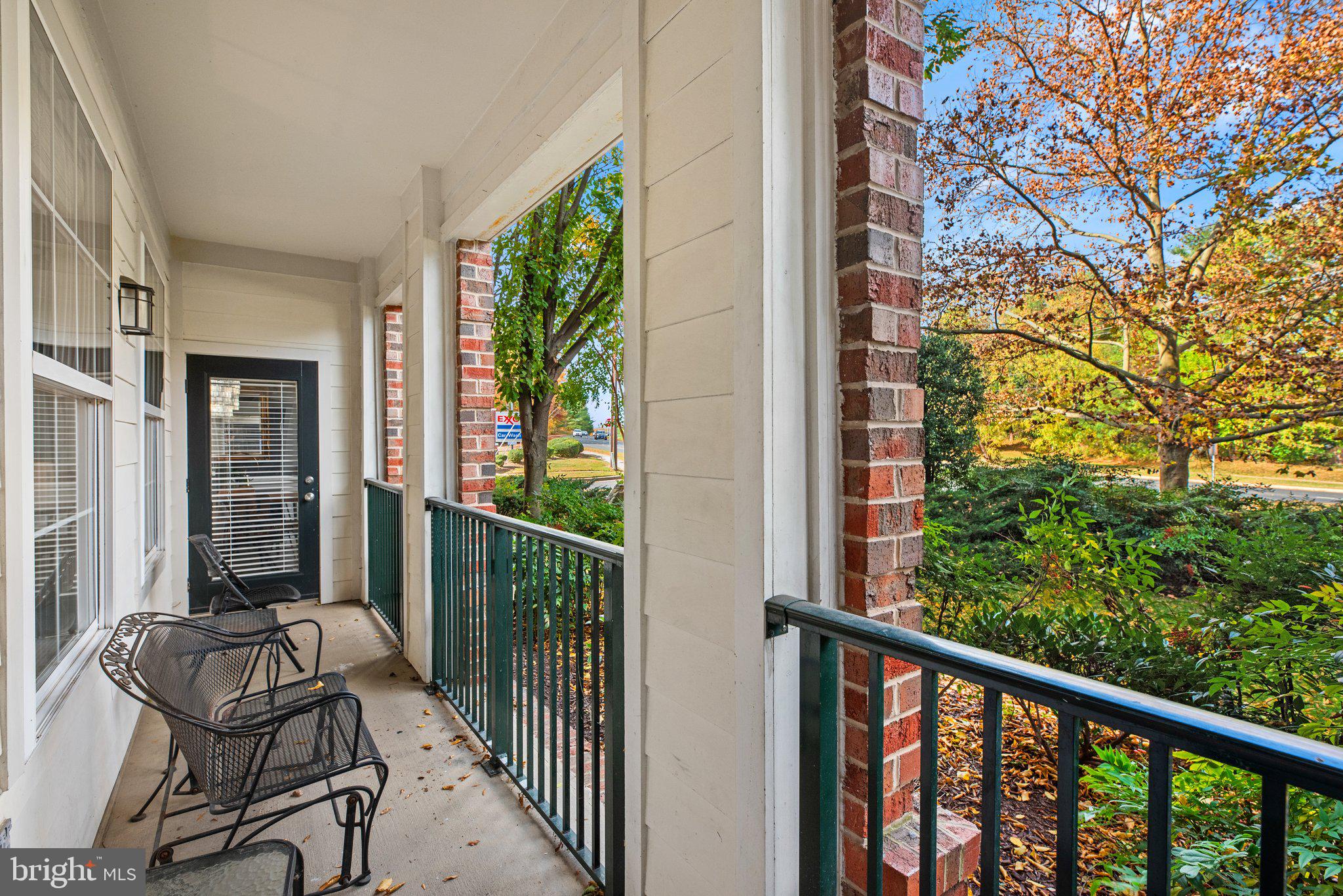 THE COLONNADE AT KENTLANDS - Residential
