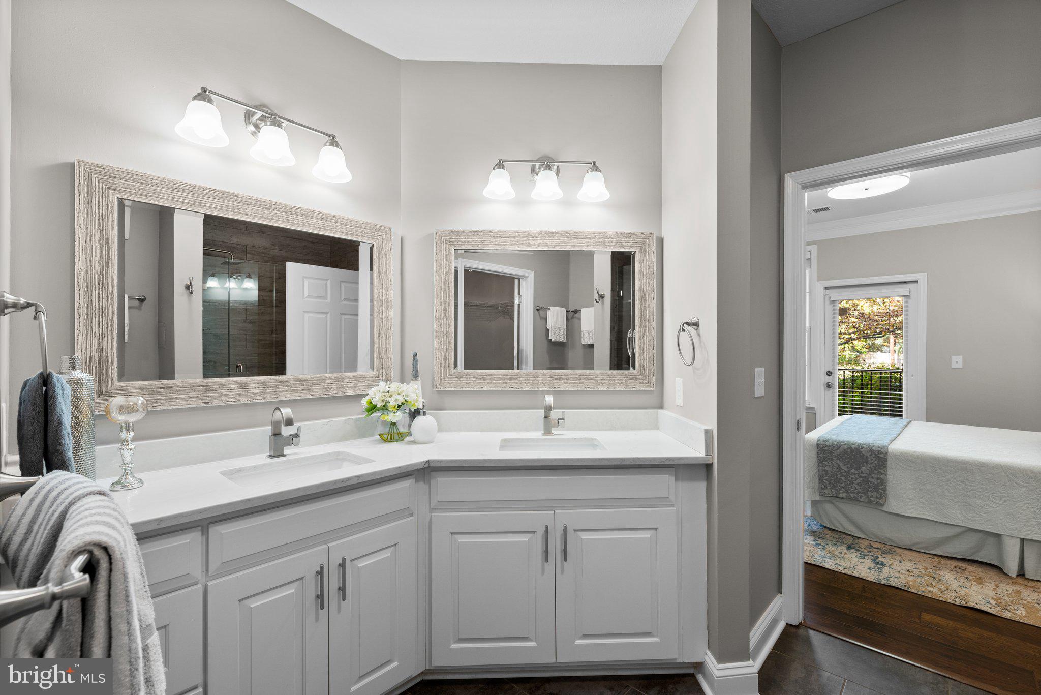 THE COLONNADE AT KENTLANDS - Residential