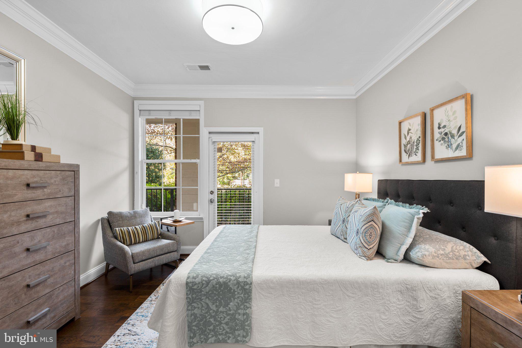 THE COLONNADE AT KENTLANDS - Residential