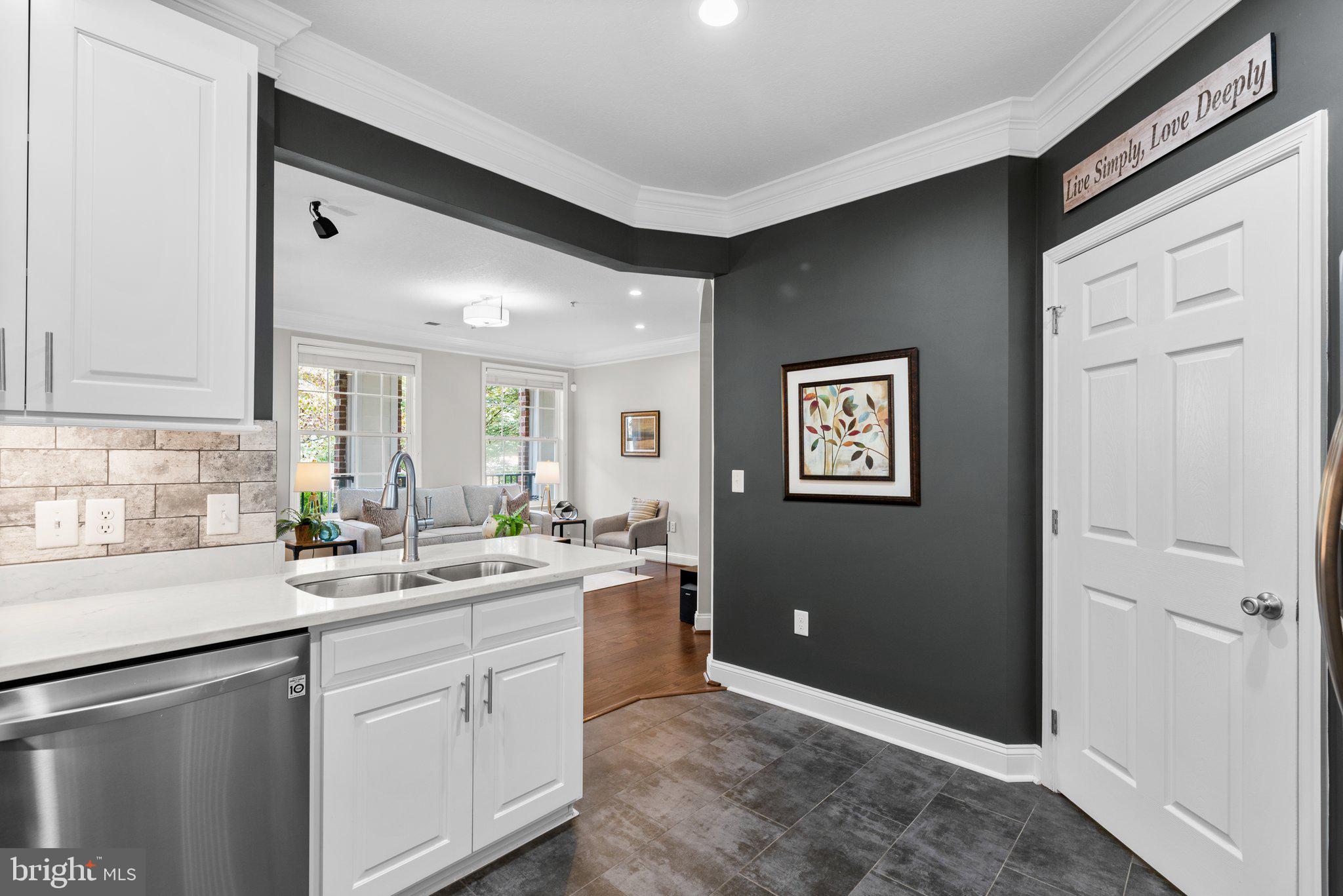 THE COLONNADE AT KENTLANDS - Residential