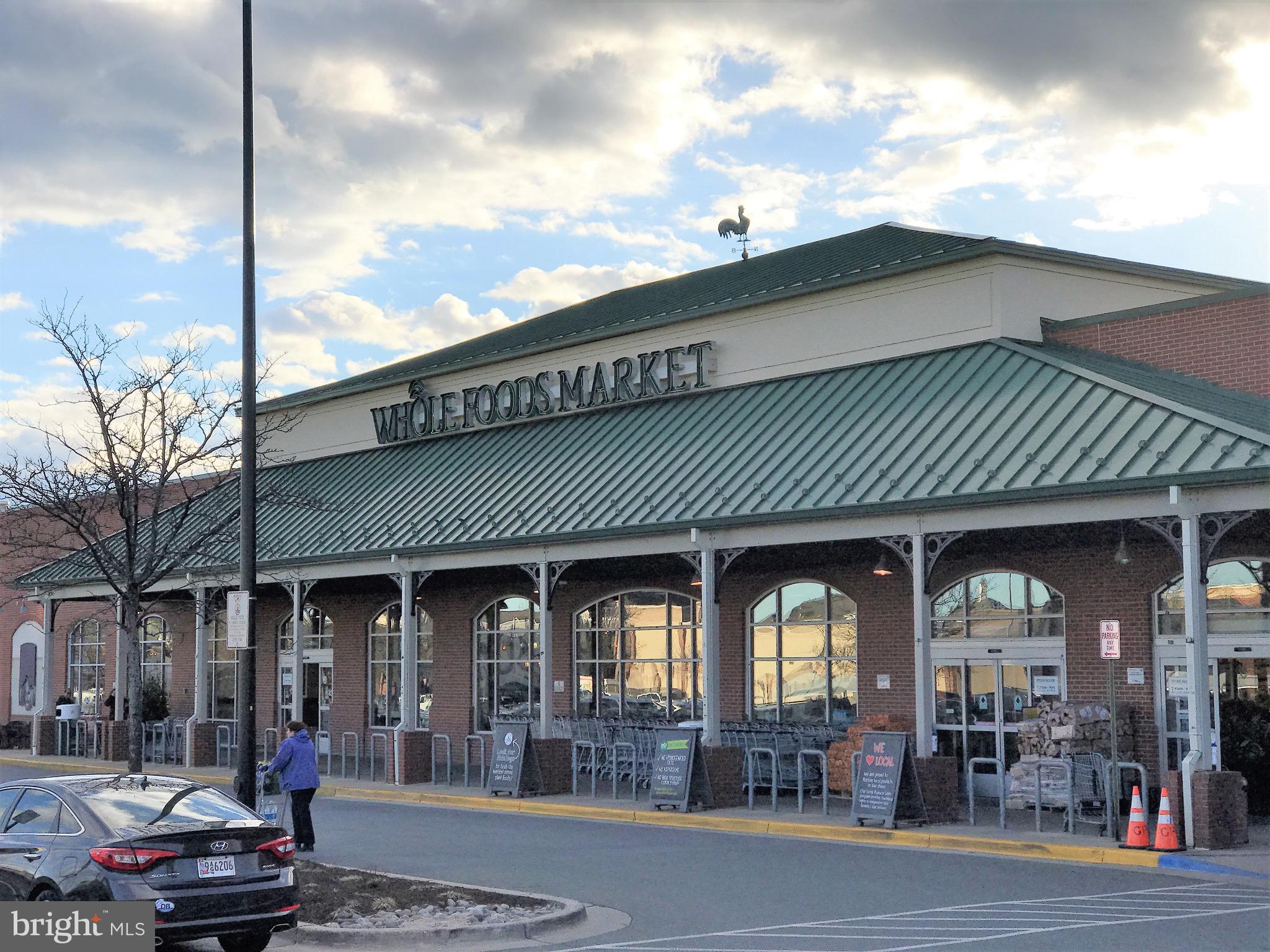 THE COLONNADE AT KENTLANDS - Residential