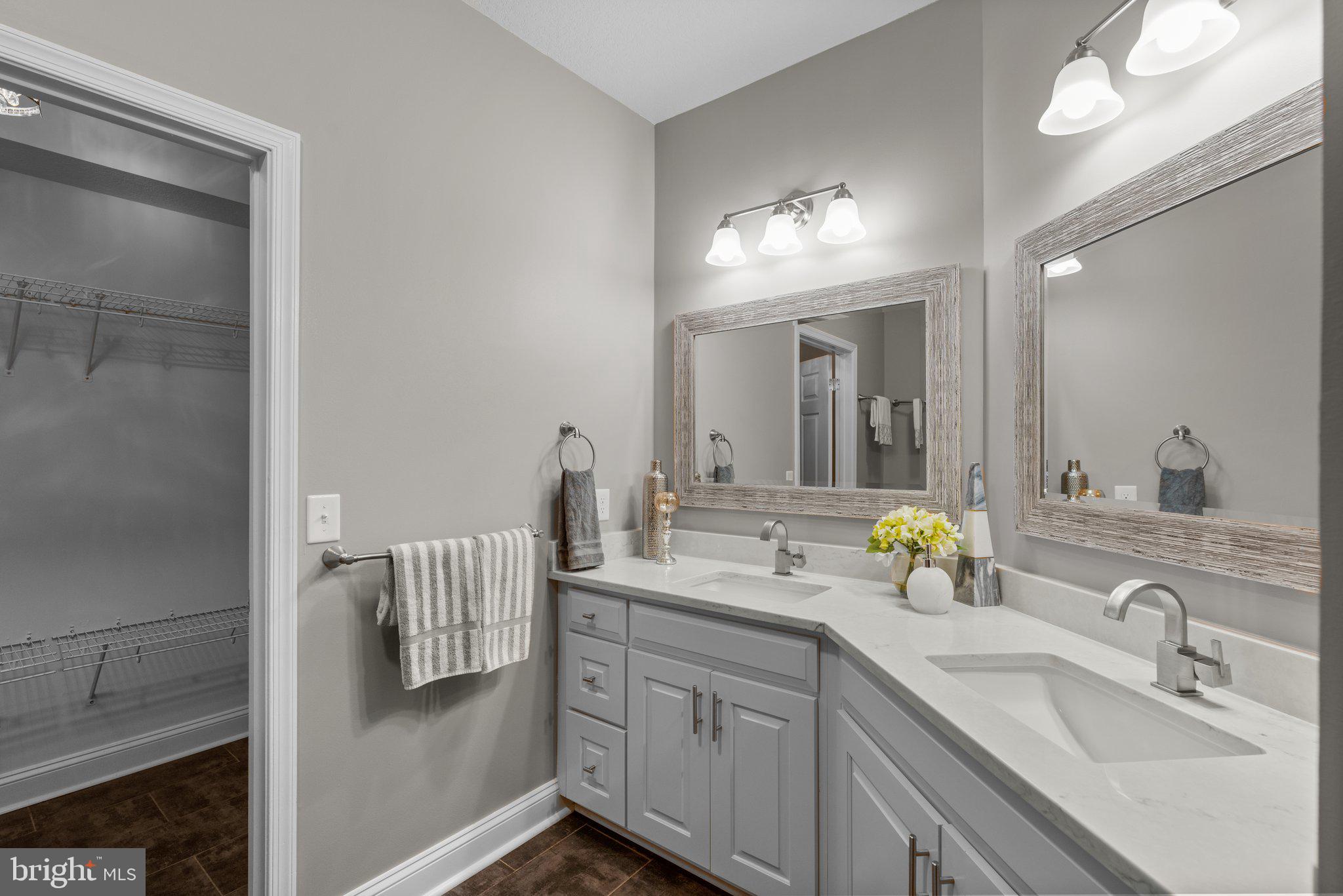 THE COLONNADE AT KENTLANDS - Residential