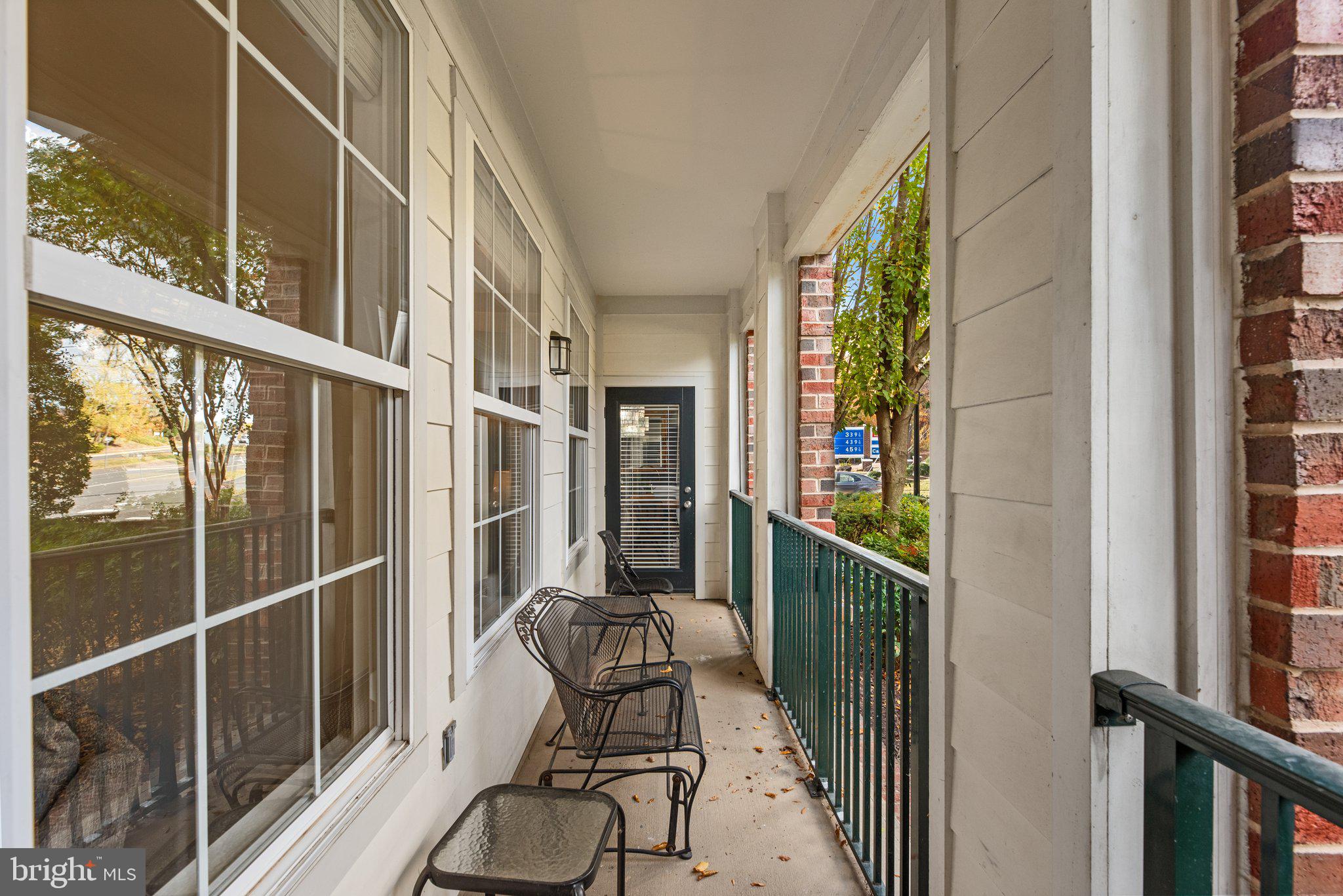 THE COLONNADE AT KENTLANDS - Residential