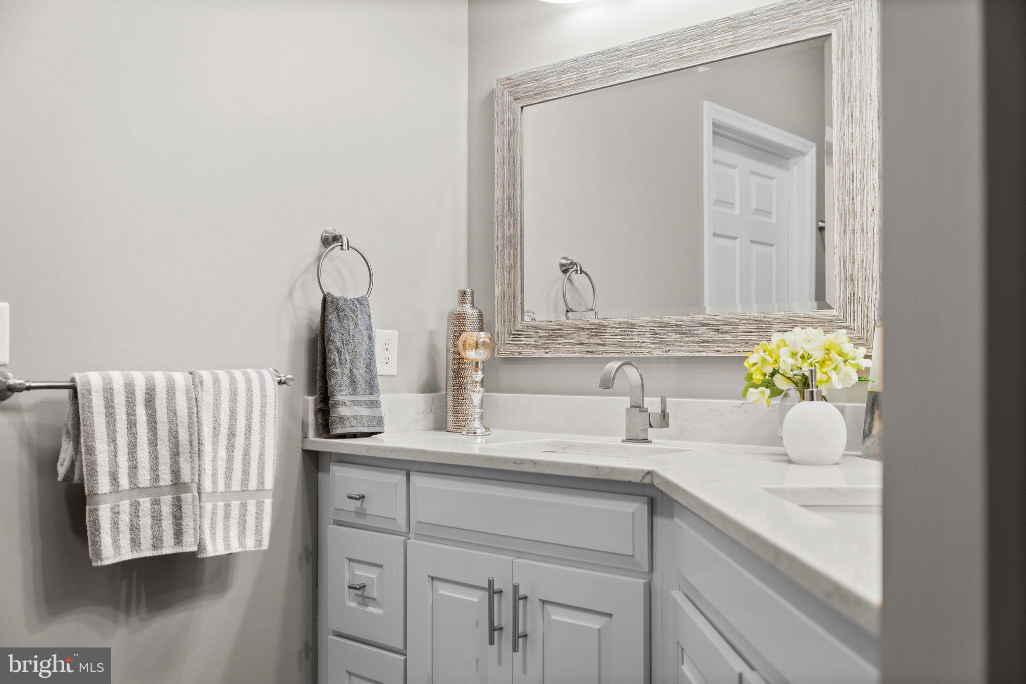 THE COLONNADE AT KENTLANDS - Residential