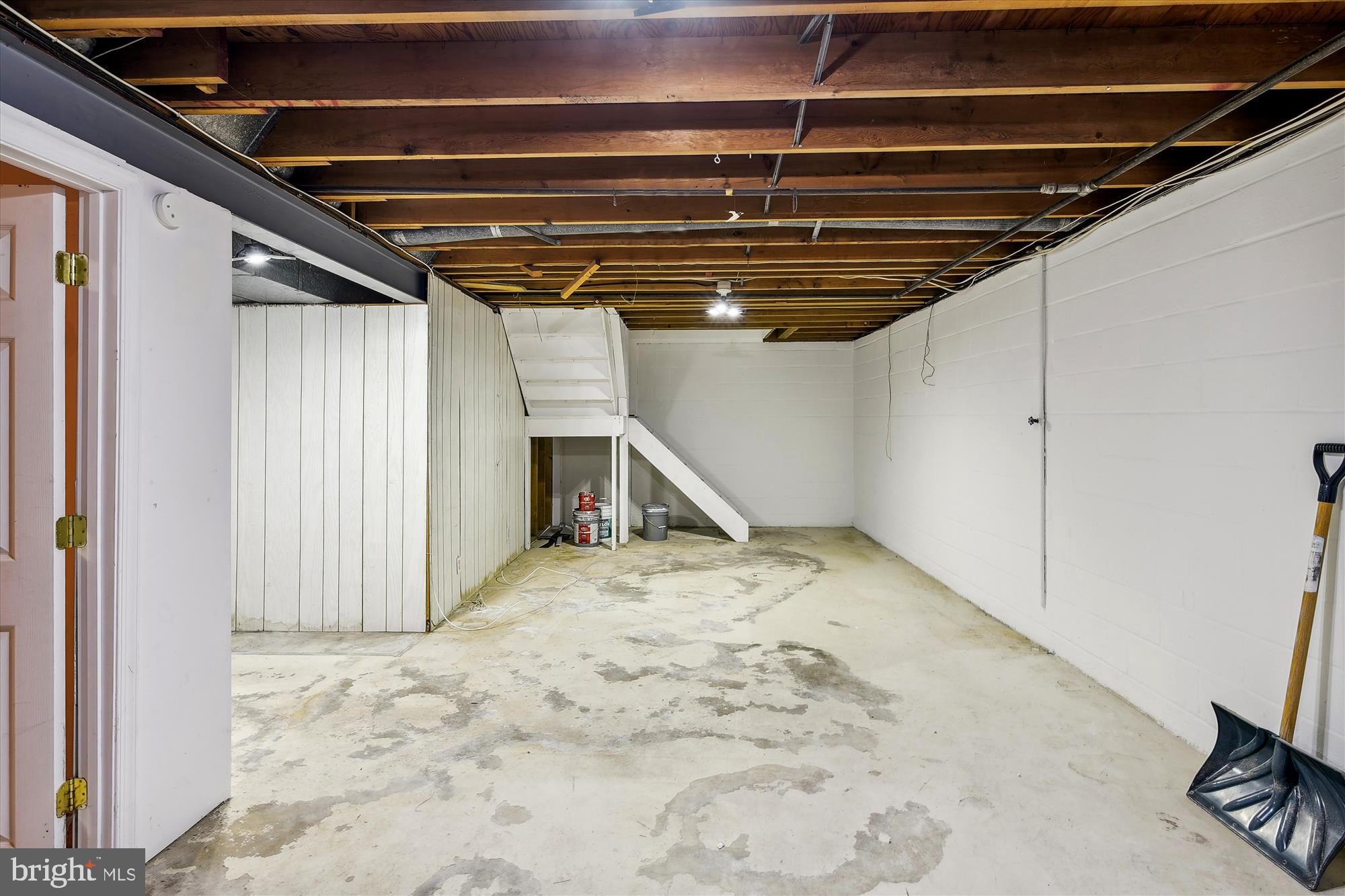 BUCKINGHAM ESTATES - Residential