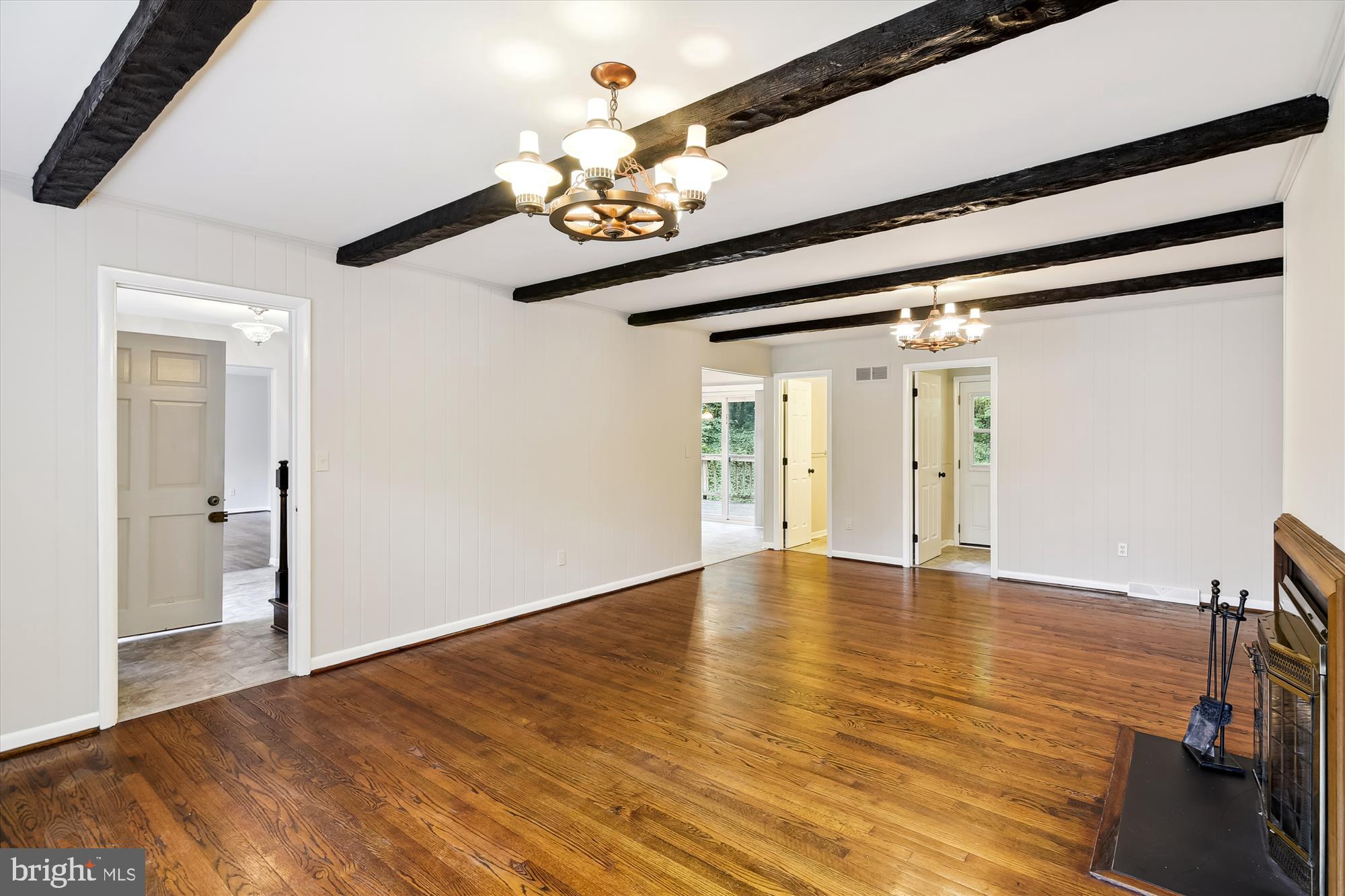 BUCKINGHAM ESTATES - Residential