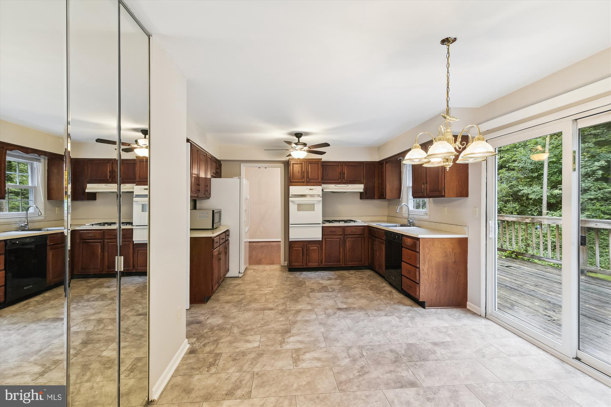 BUCKINGHAM ESTATES - Residential