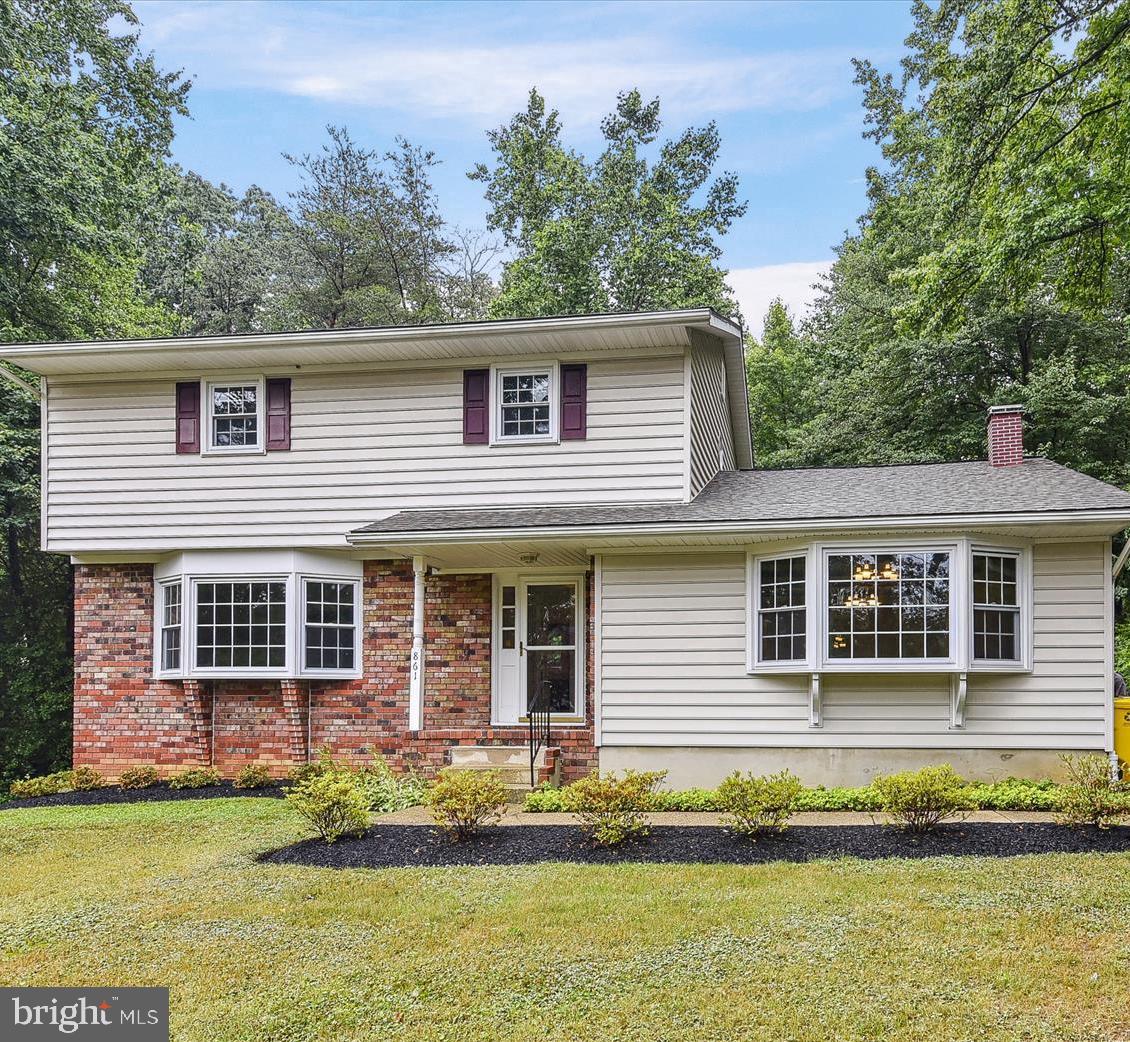 BUCKINGHAM ESTATES - Residential