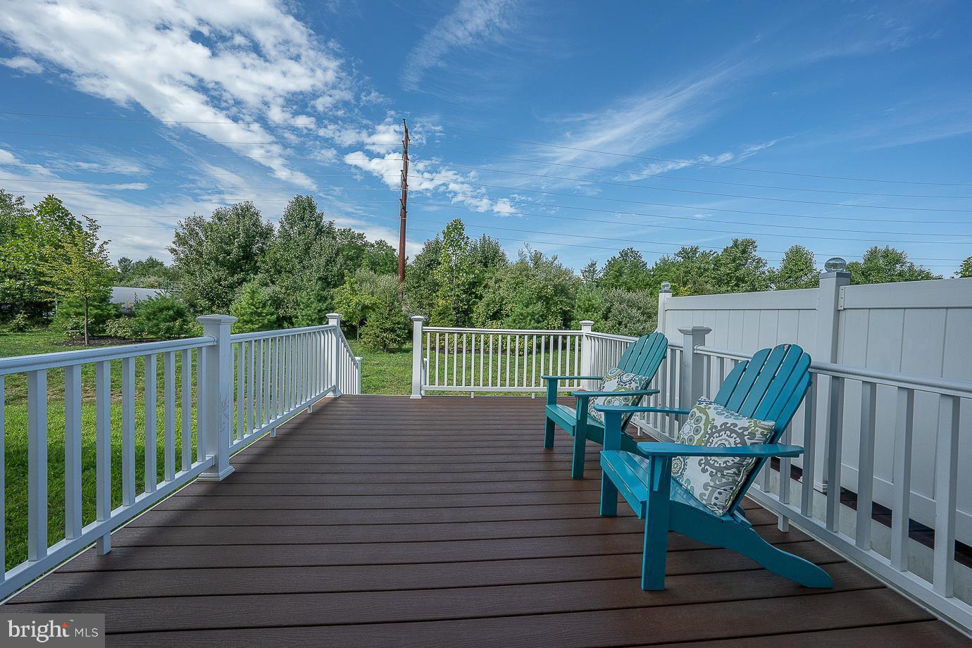 MONTGOMERY SQUARE - Residential Lease