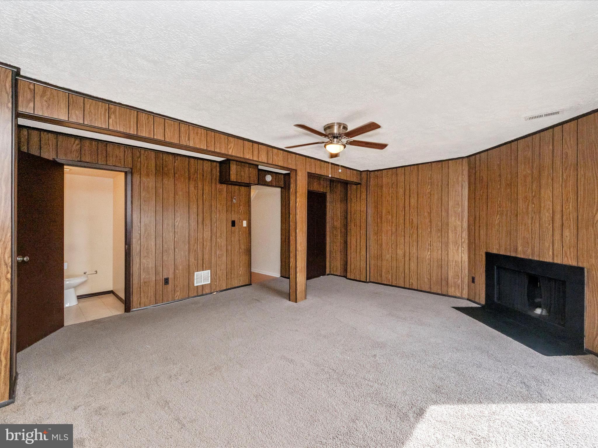 MONTGOMERY WOODS - Residential