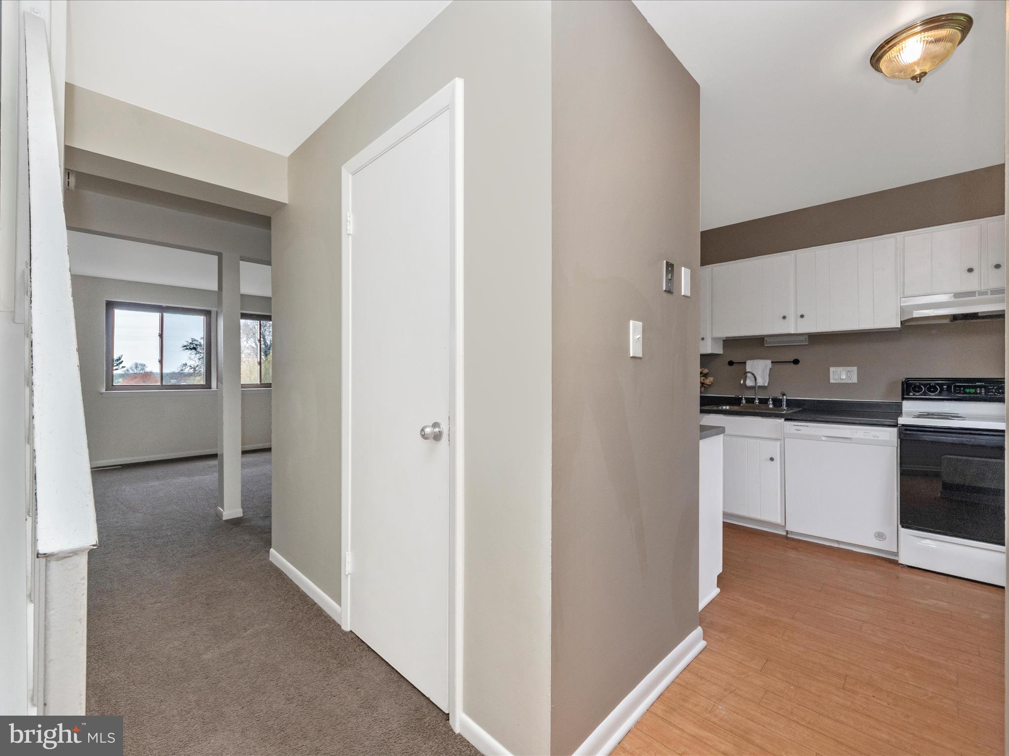 5843 HUNT HILL DRIVE 11-05