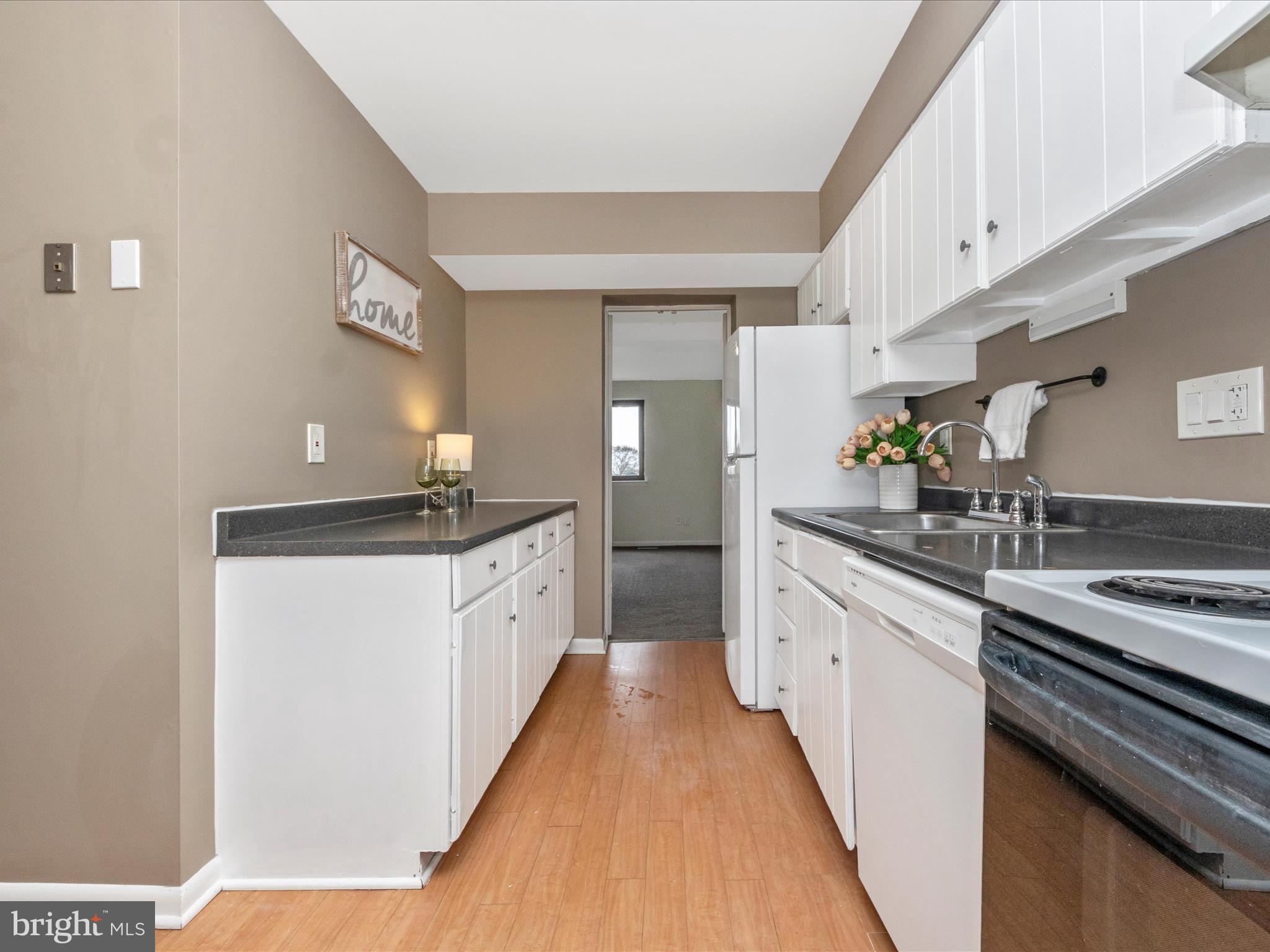 5843 HUNT HILL DRIVE 11-05