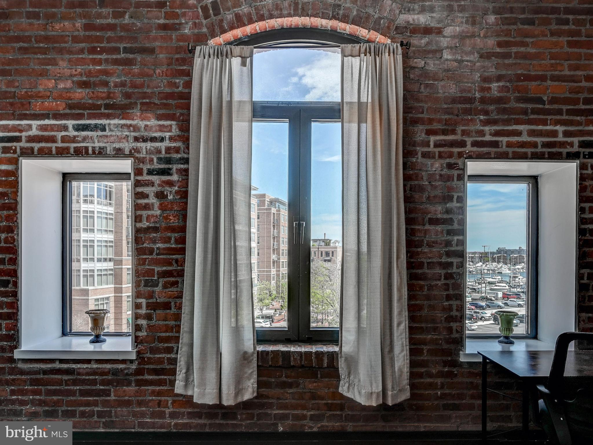 FELLS POINT HISTORIC DISTRICT - Residential