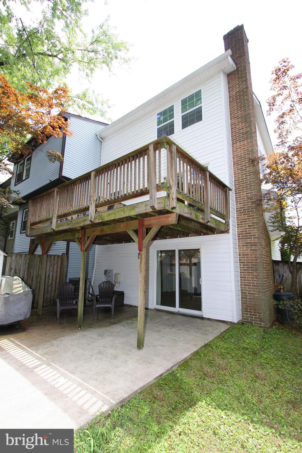 CROFTON MEADOWS - Residential Lease