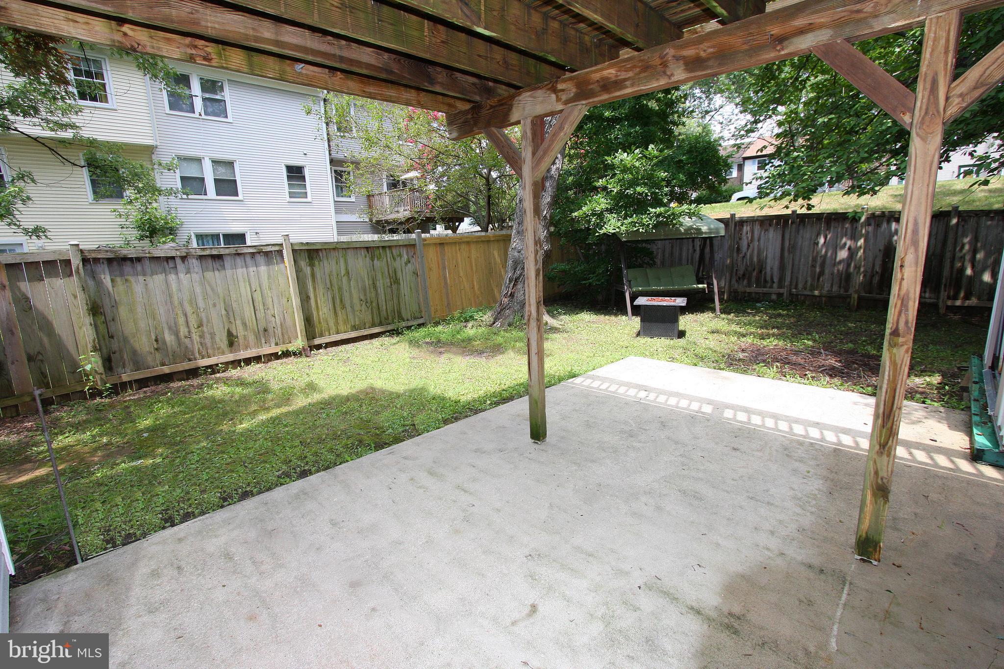 CROFTON MEADOWS - Residential Lease