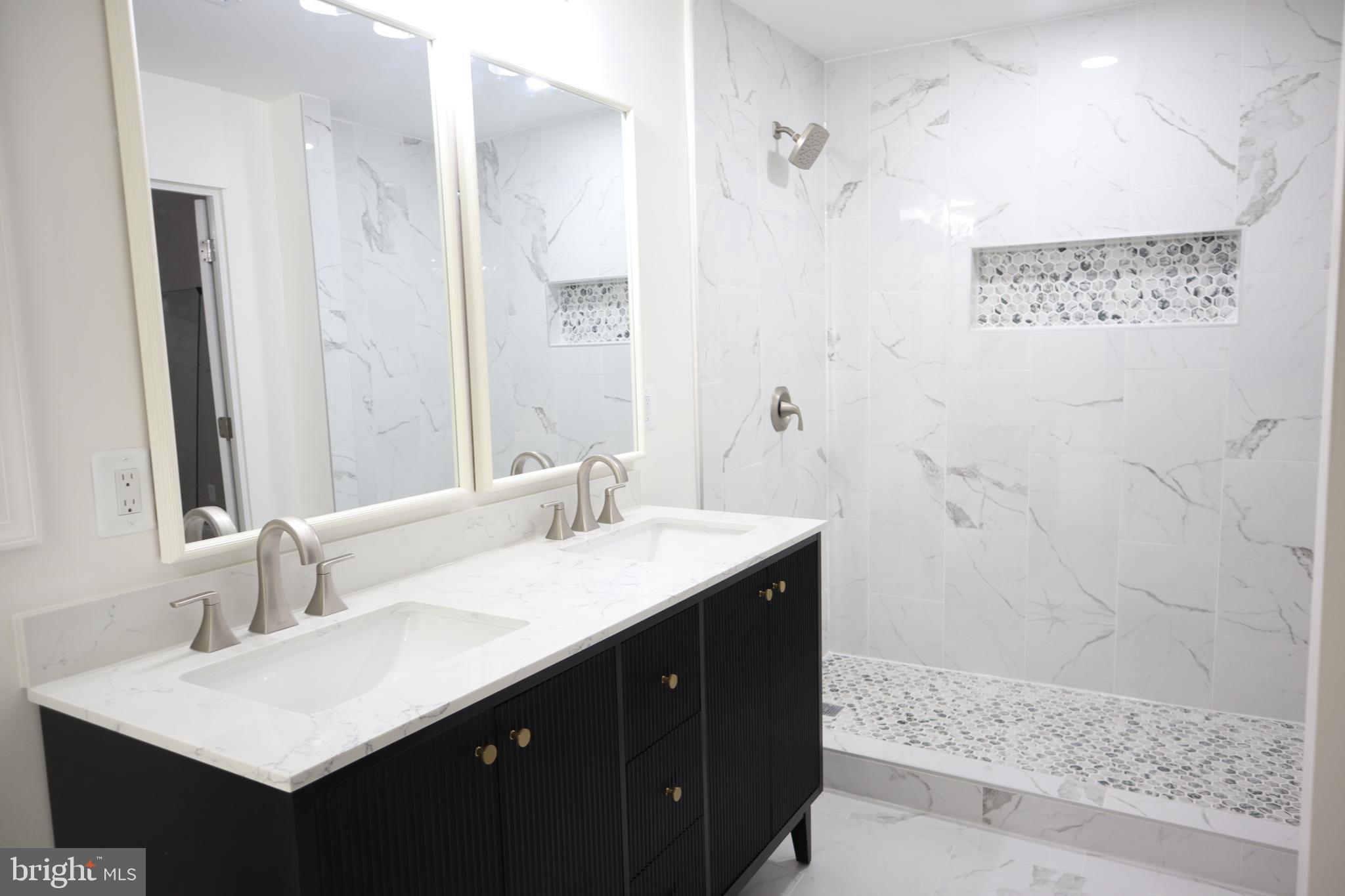 TANTALLON ON THE POTOMAC - Residential