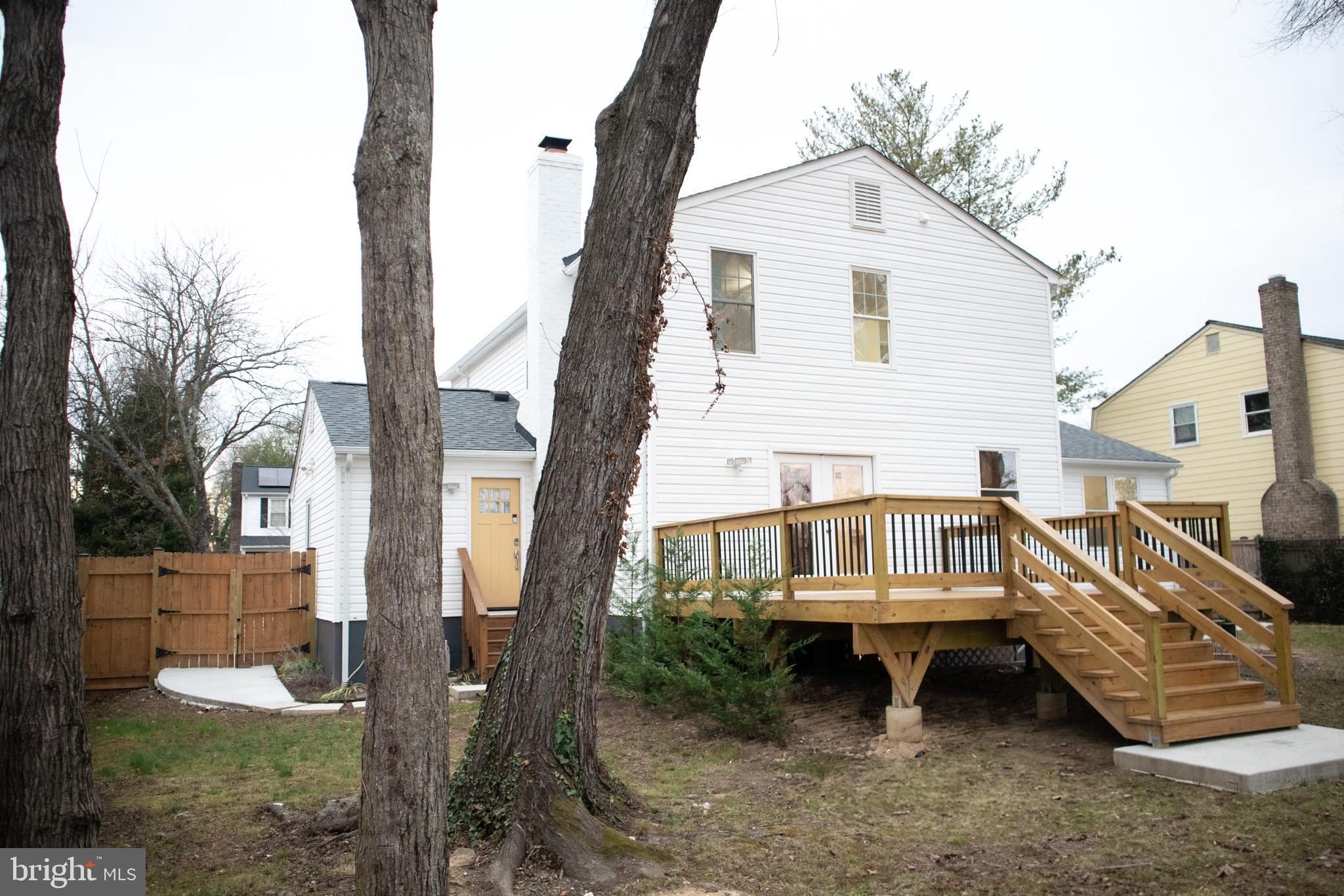 TANTALLON ON THE POTOMAC - Residential