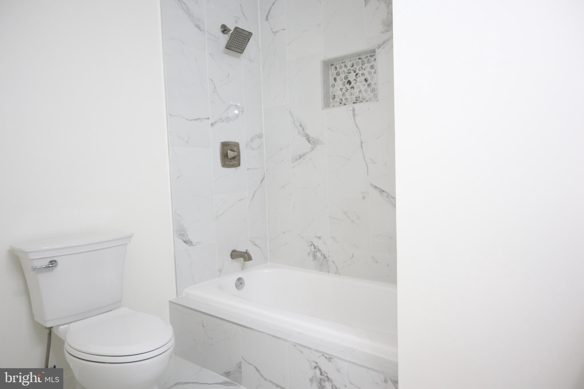 TANTALLON ON THE POTOMAC - Residential