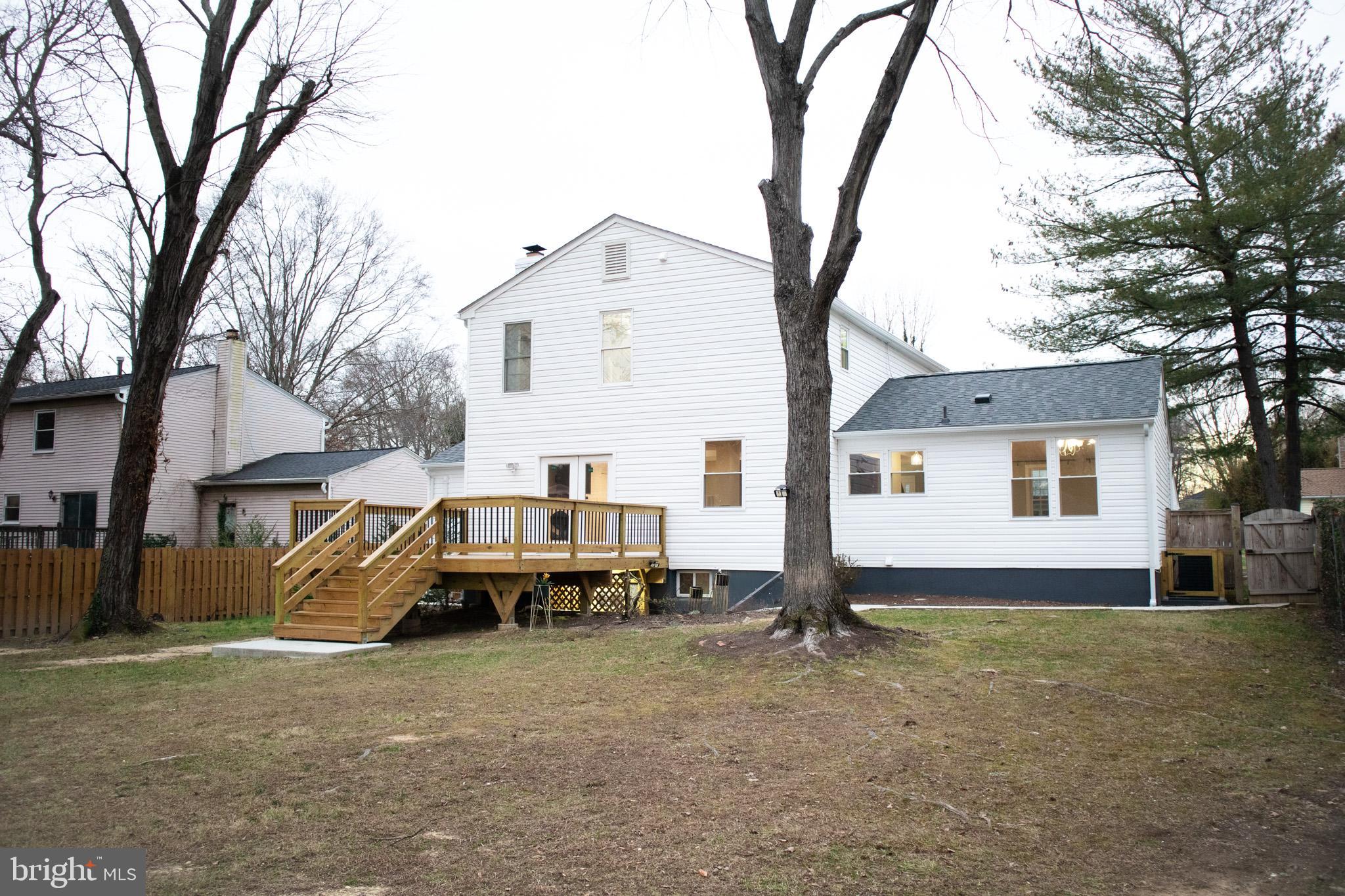 TANTALLON ON THE POTOMAC - Residential