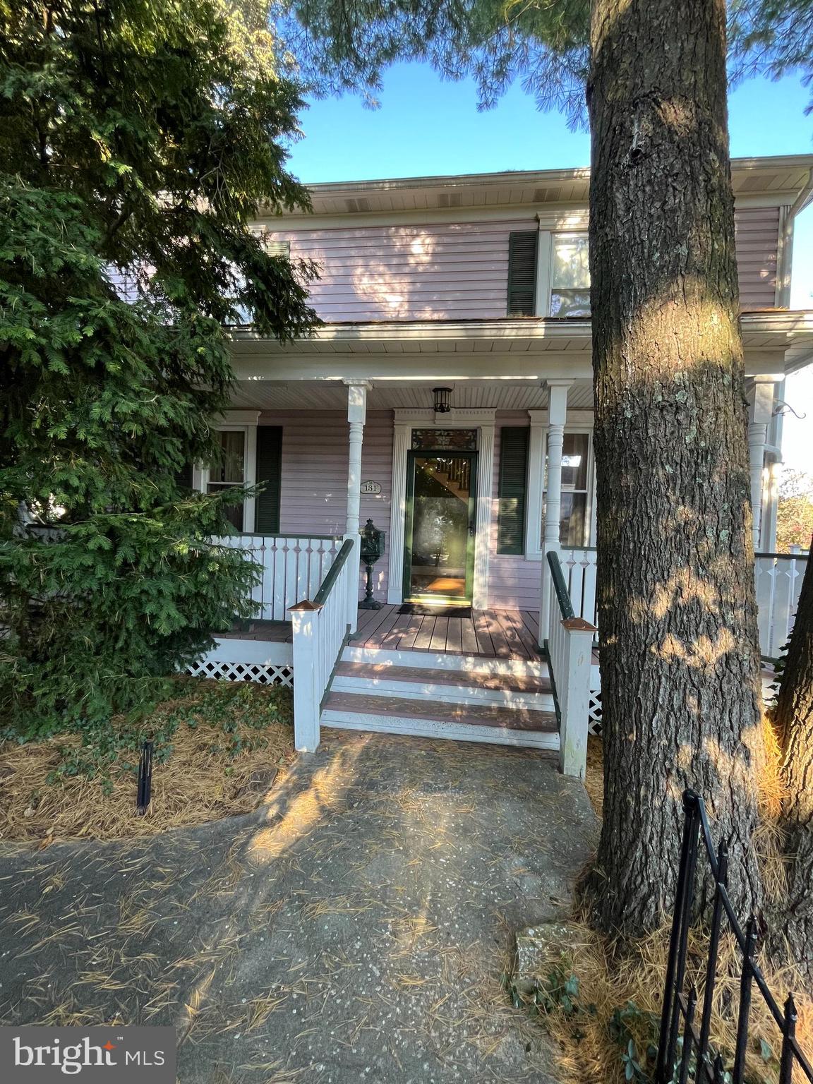 WEST SIDE - Residential