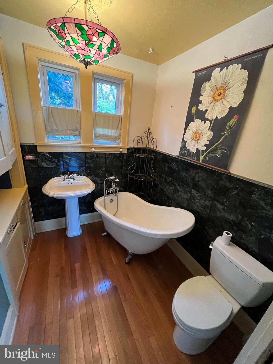 WEST SIDE - Residential