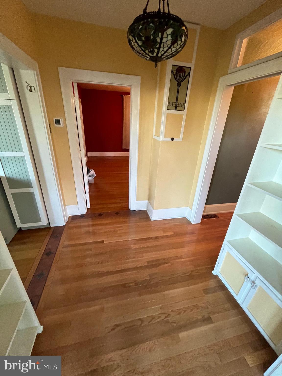 WEST SIDE - Residential