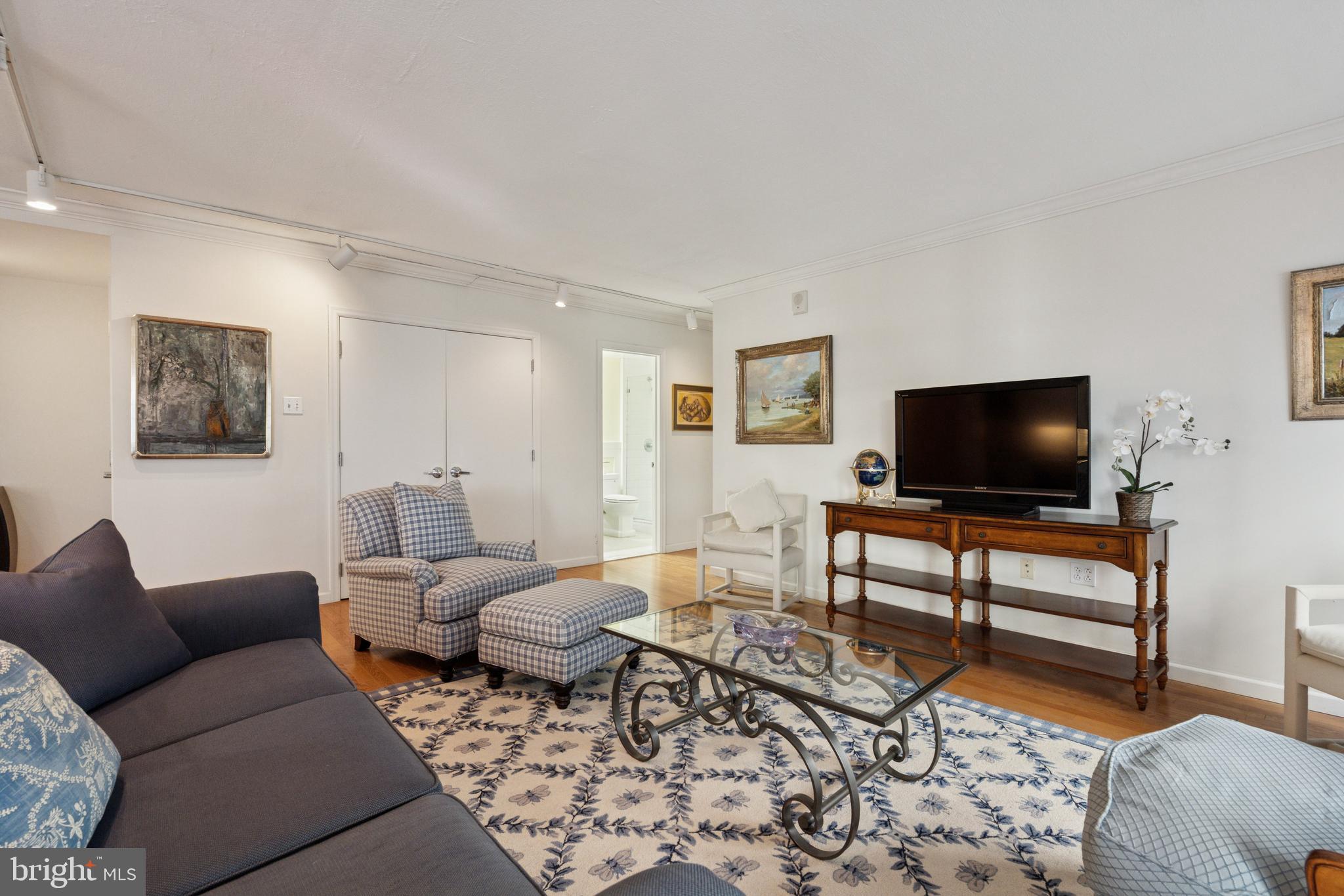 RITTENHOUSE SQUARE - Residential