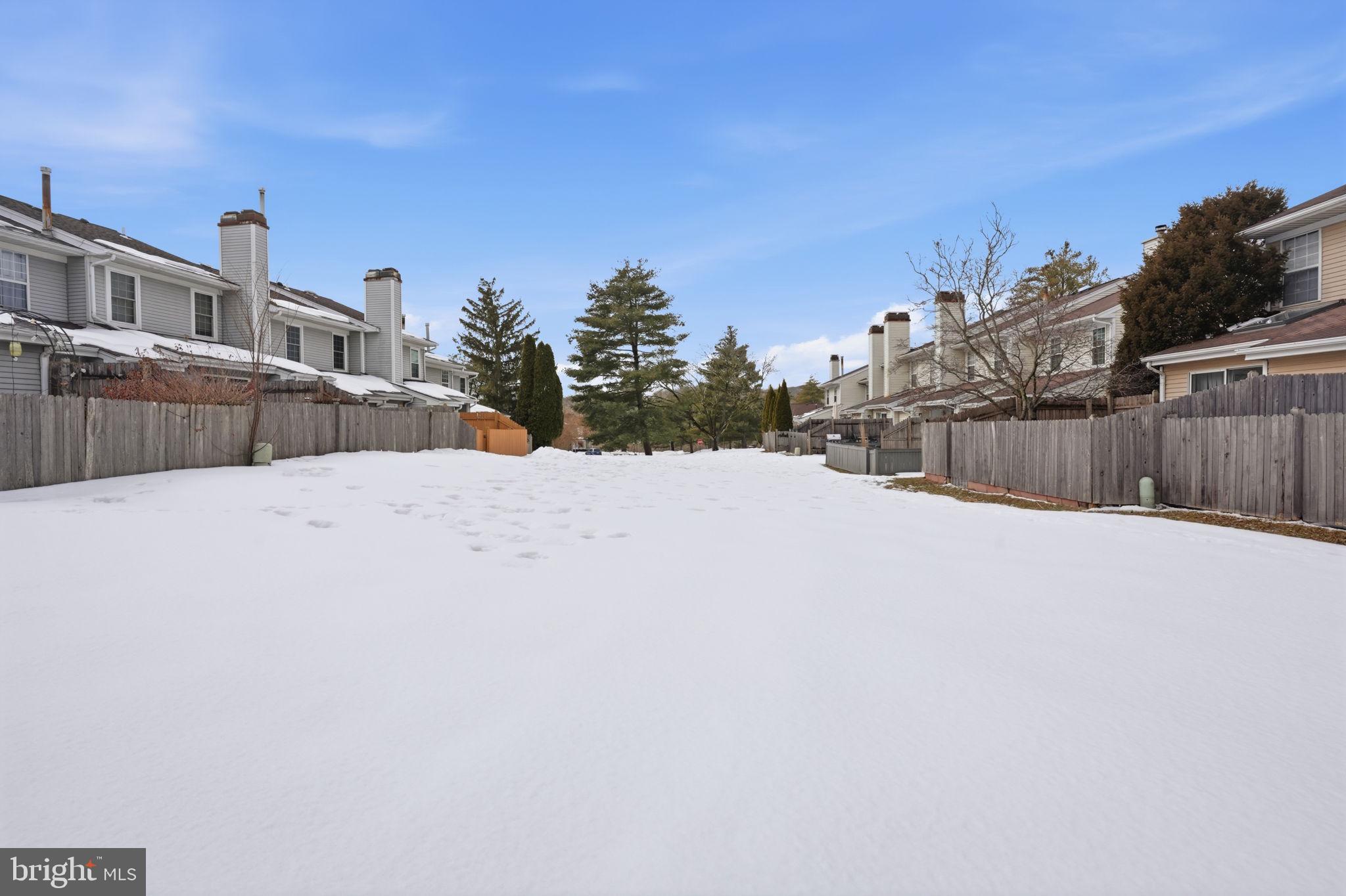 LIBERTY SQUARE - Residential