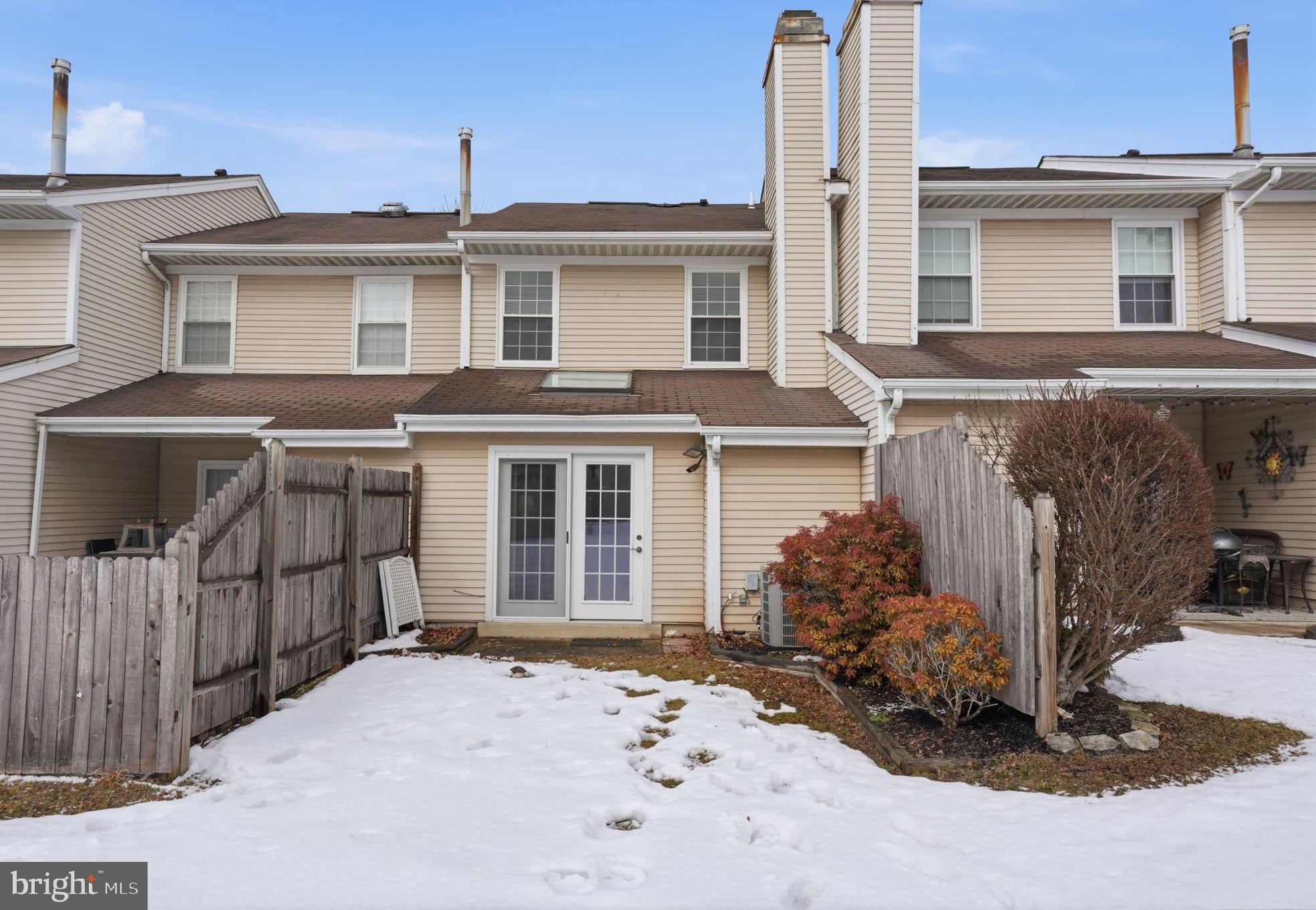 LIBERTY SQUARE - Residential