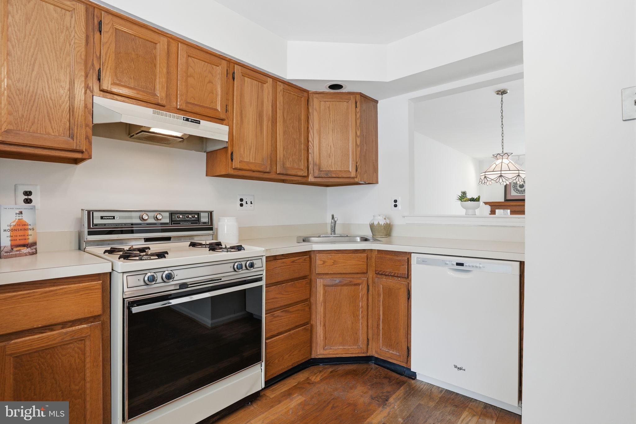 LIBERTY SQUARE - Residential