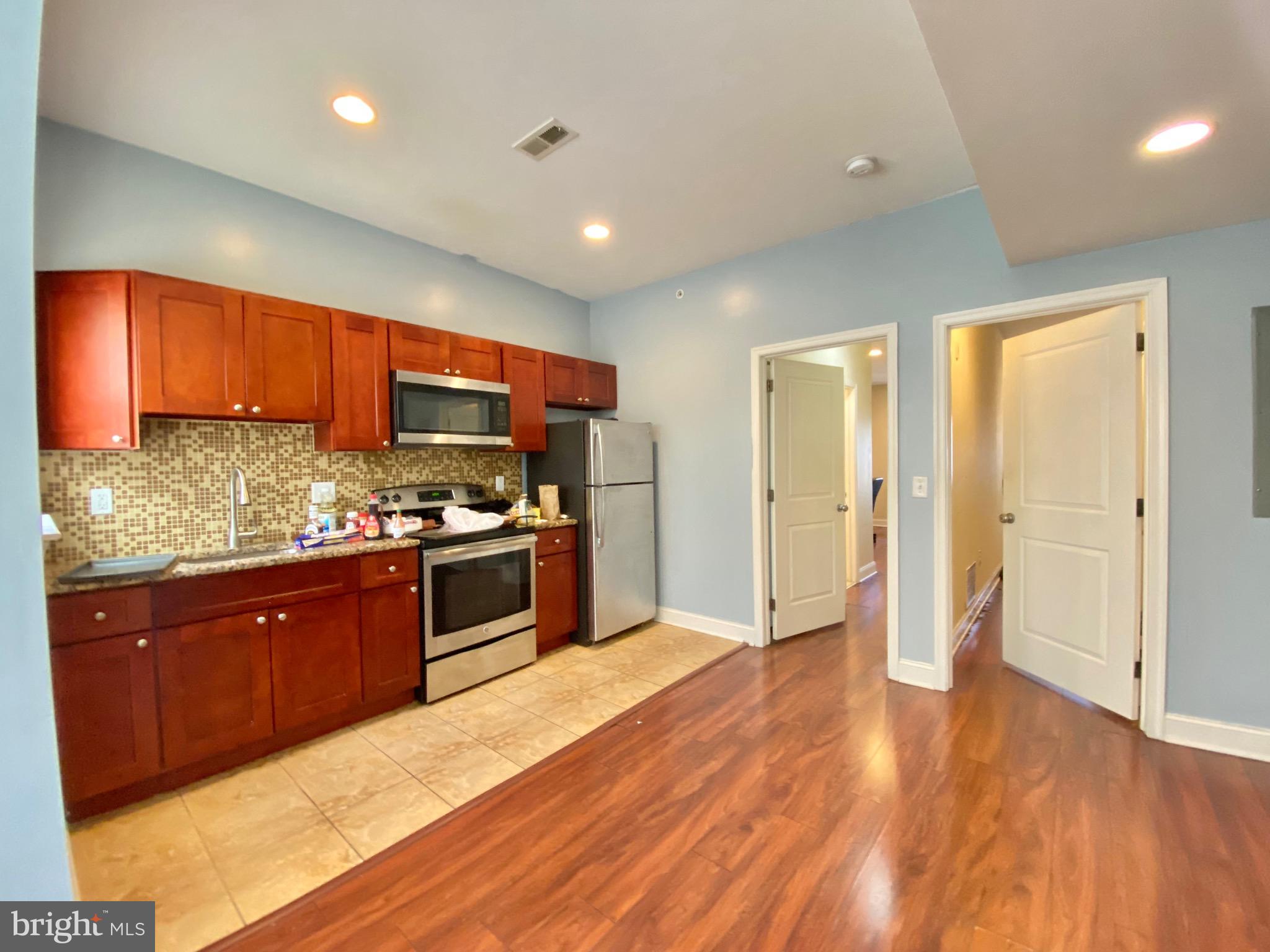 FAIRMOUNT - Residential Lease