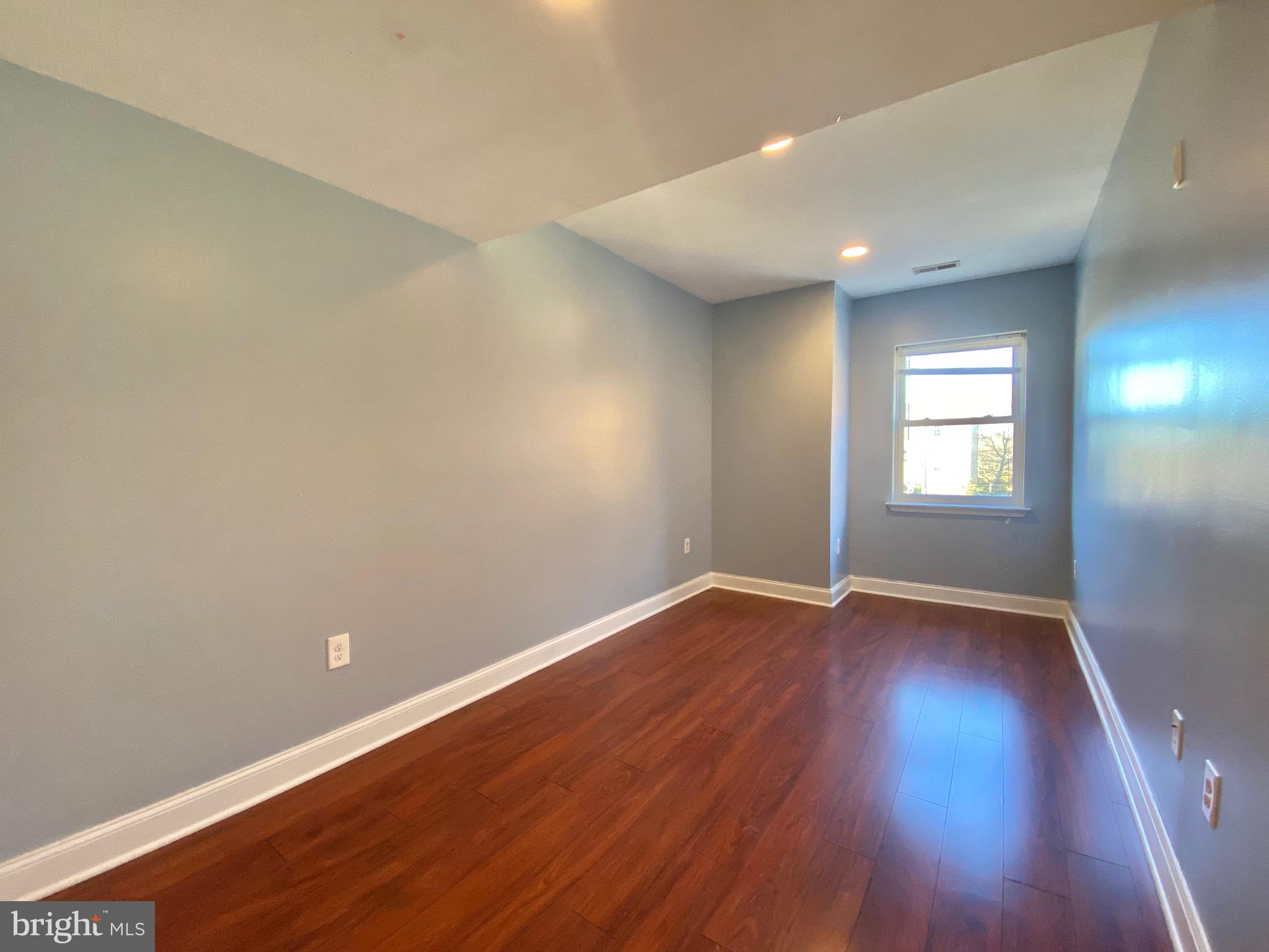 FAIRMOUNT - Residential Lease