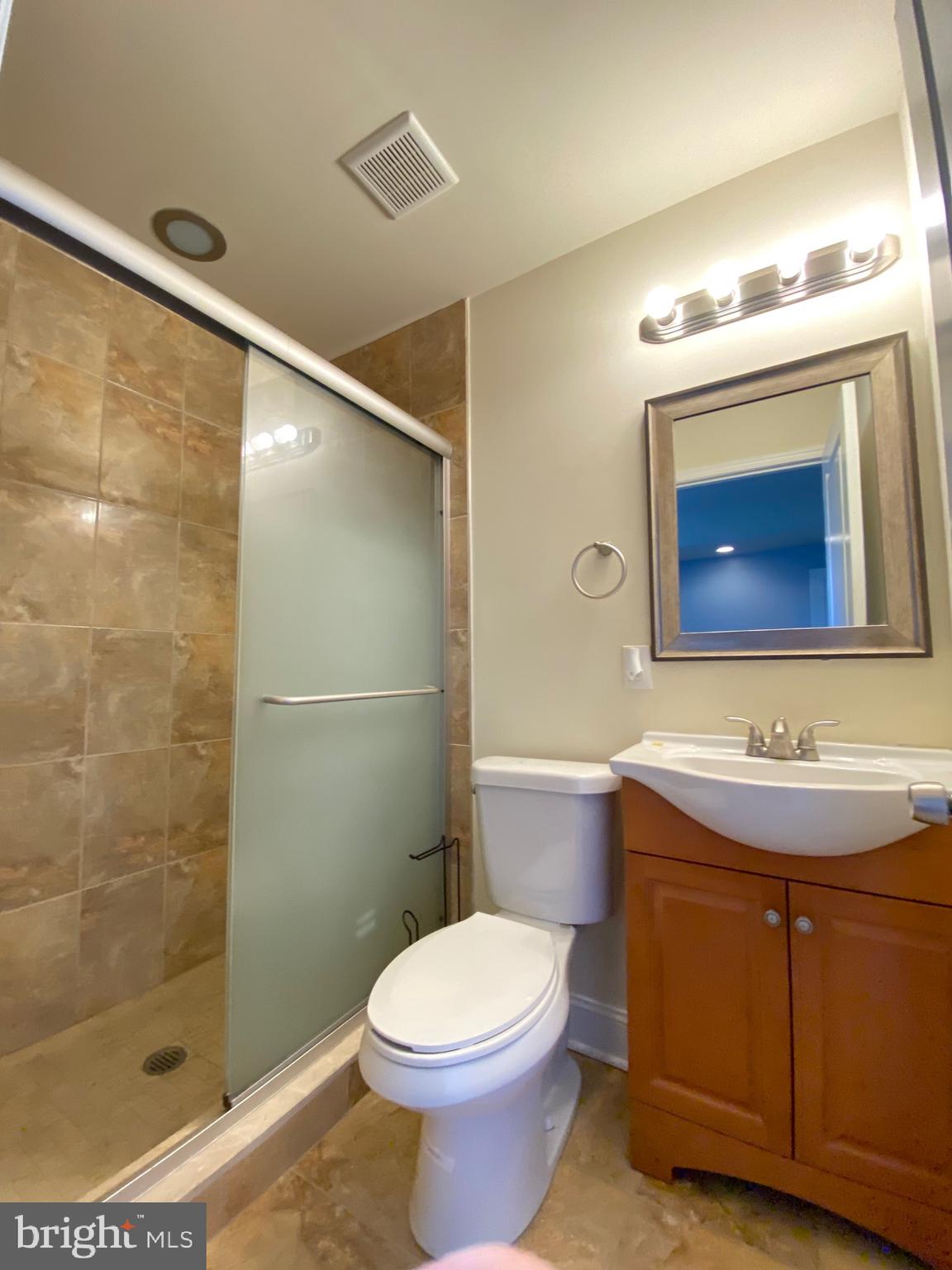 FAIRMOUNT - Residential Lease