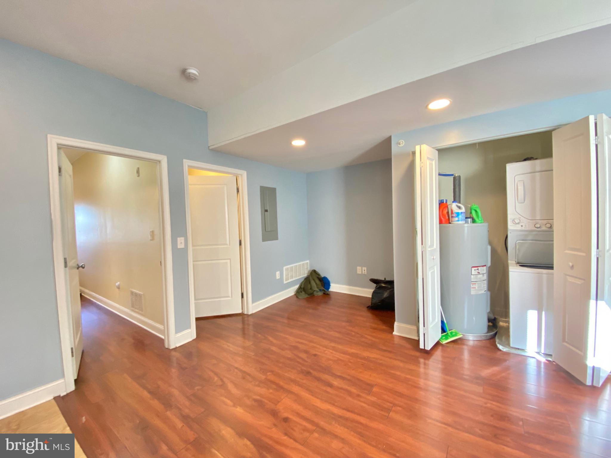 FAIRMOUNT - Residential Lease