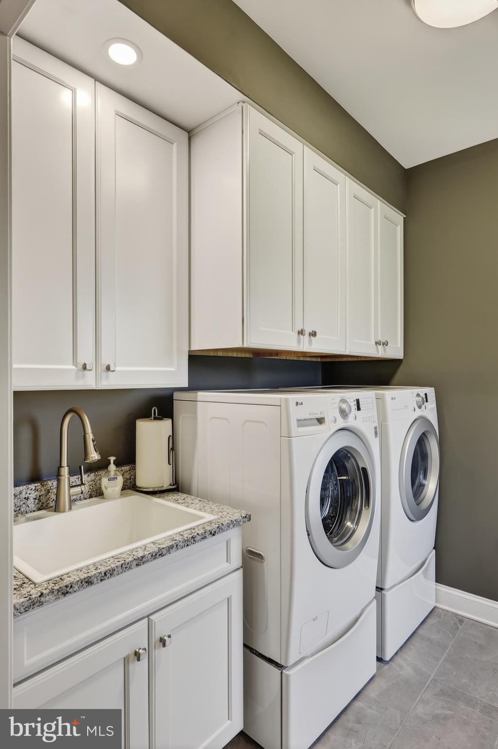 FAIRVIEW - Residential