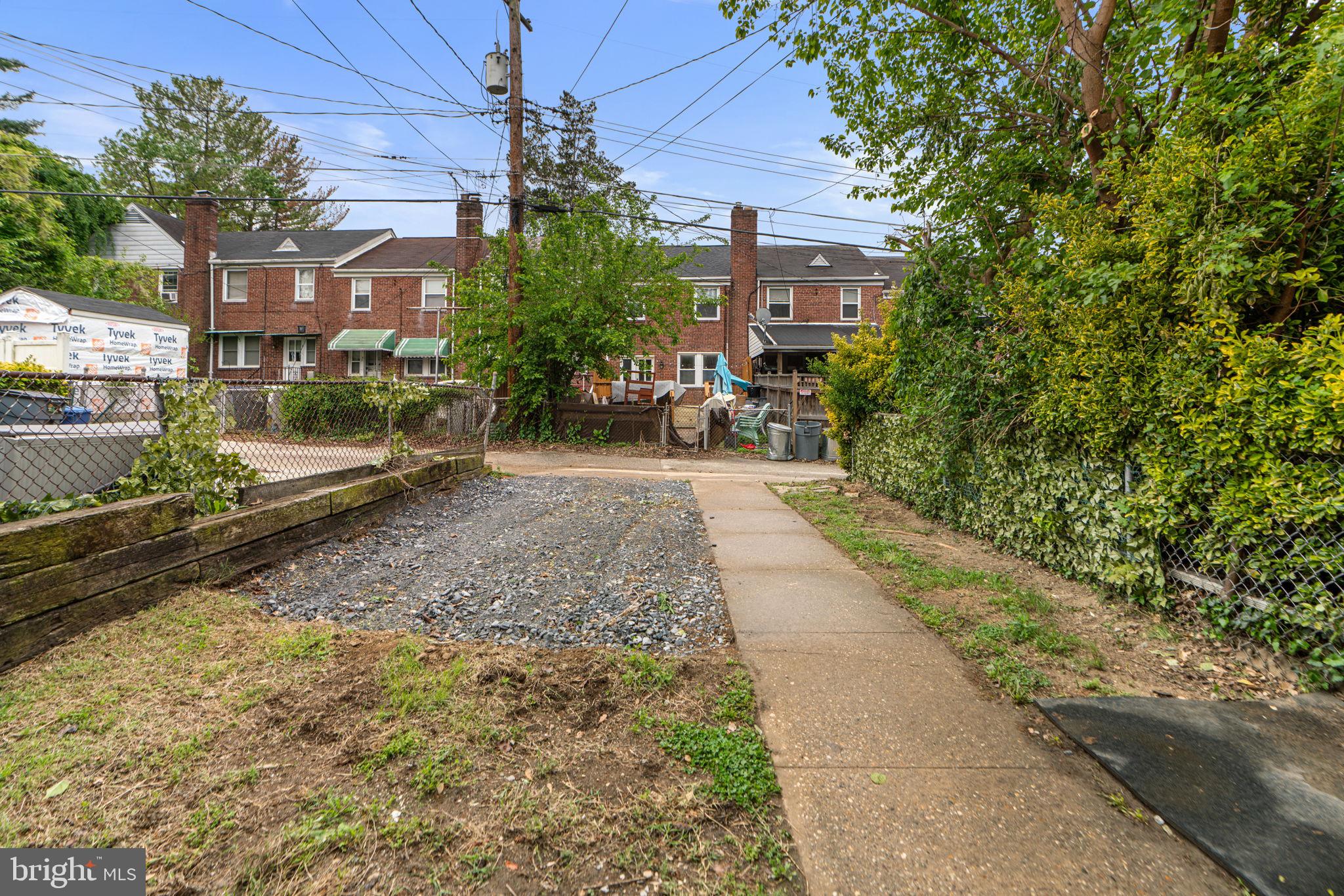 SHADY NOOK - Residential