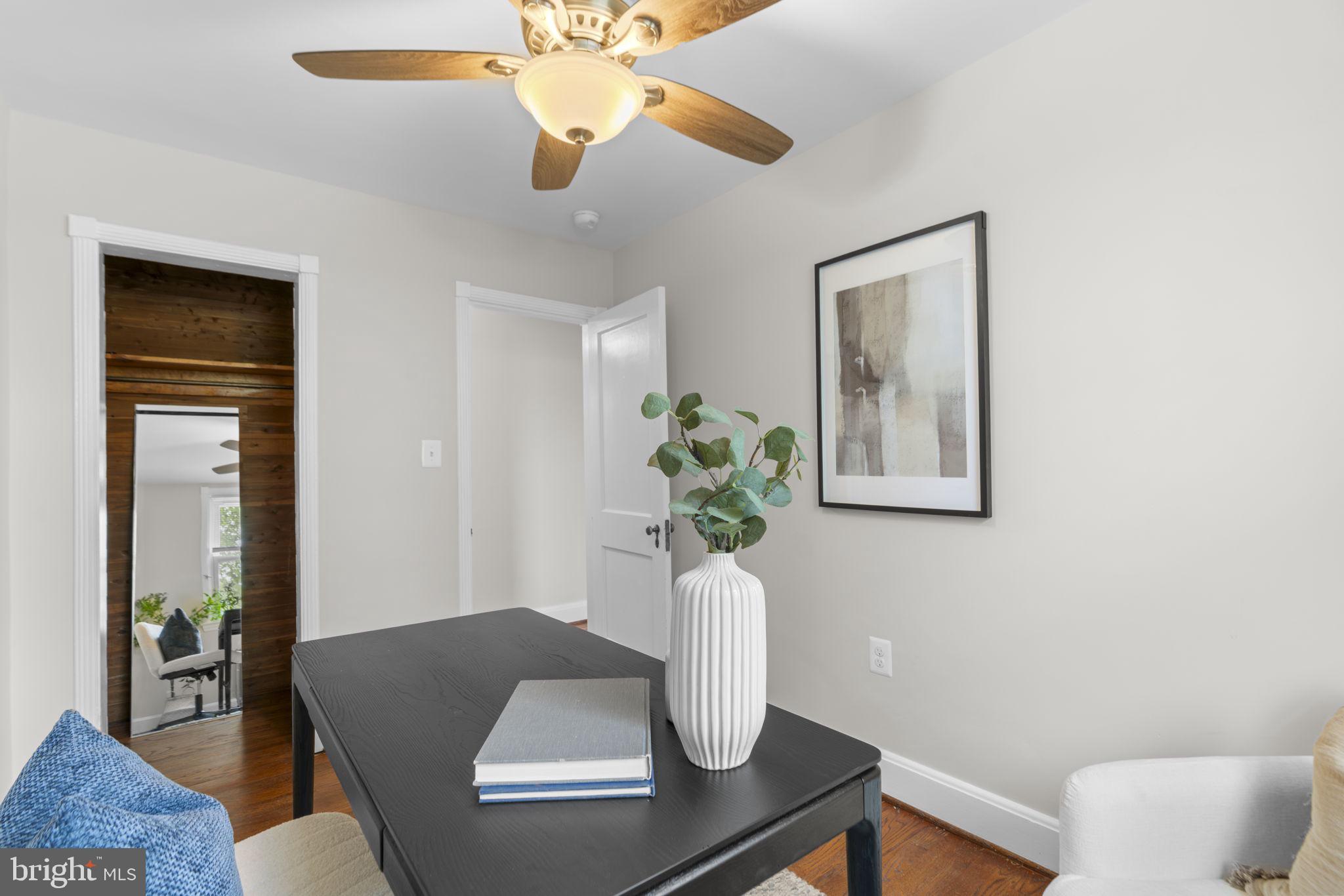 SHADY NOOK - Residential