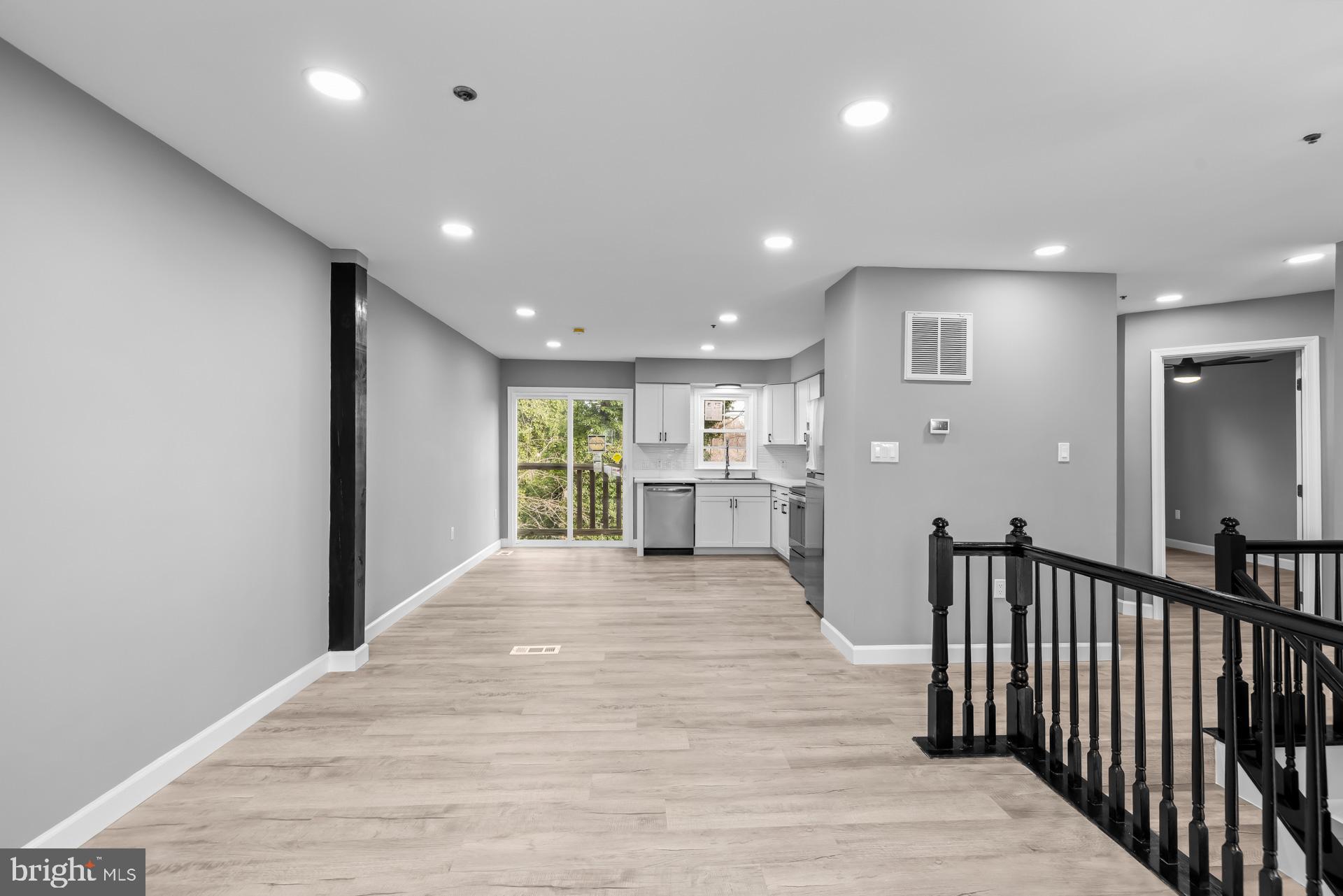 PLEASANT HILLS - Residential