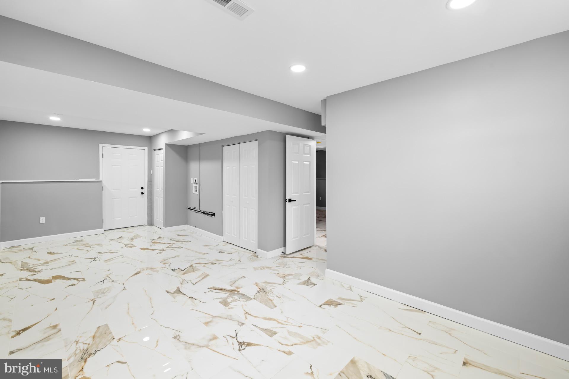 PLEASANT HILLS - Residential